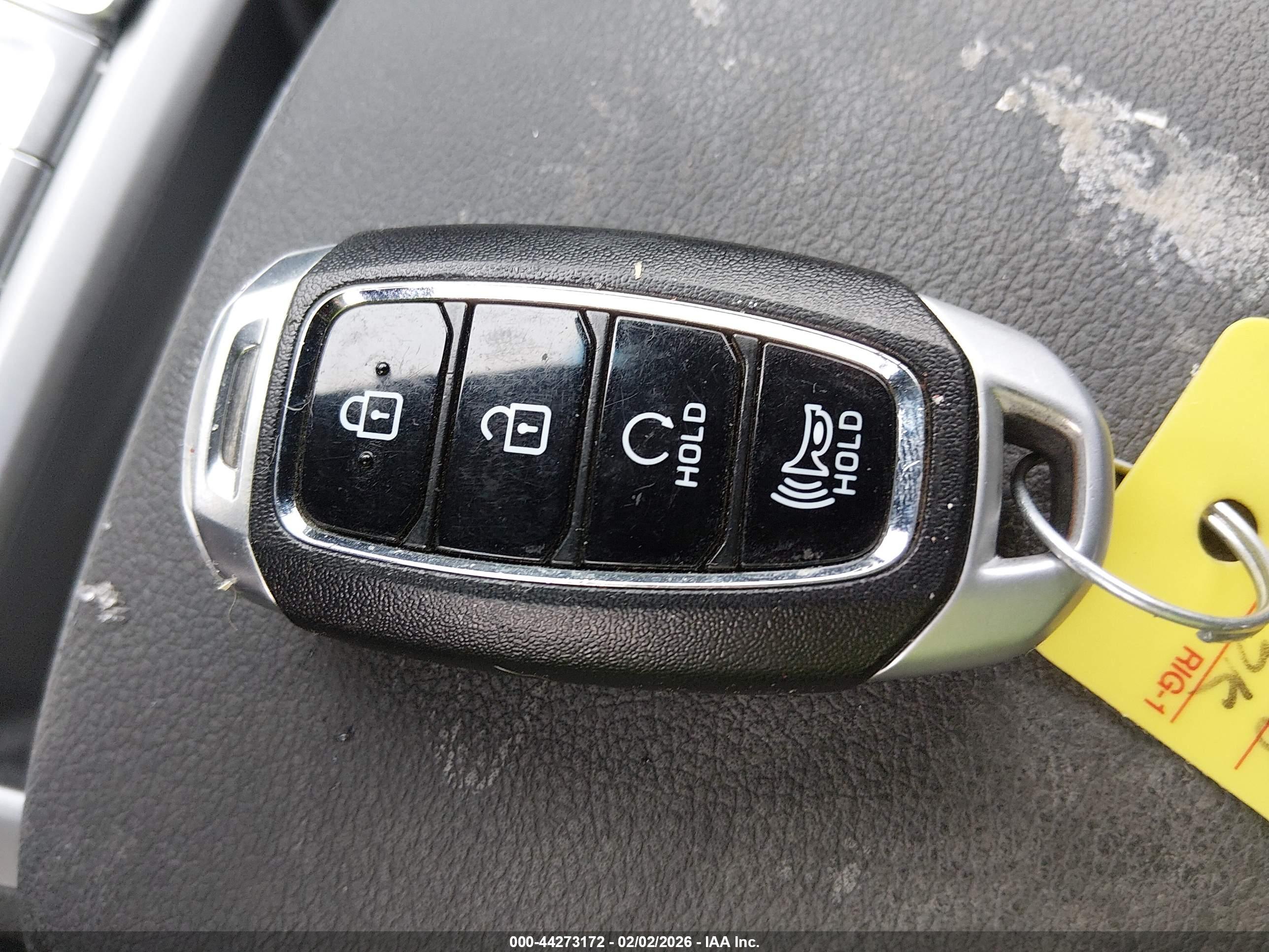 HYUNDAI KONA image 11