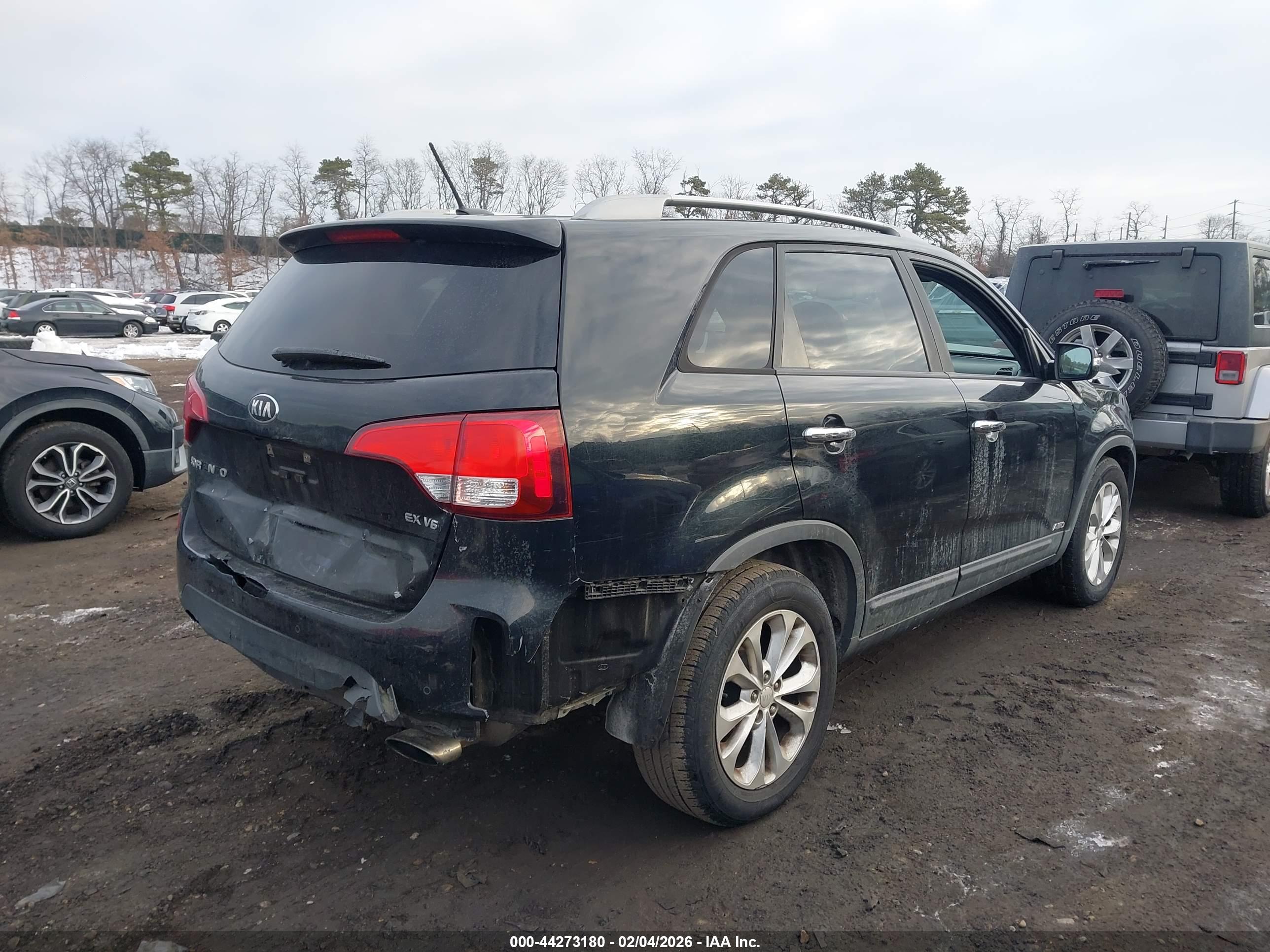 KIA SORENTO image 4