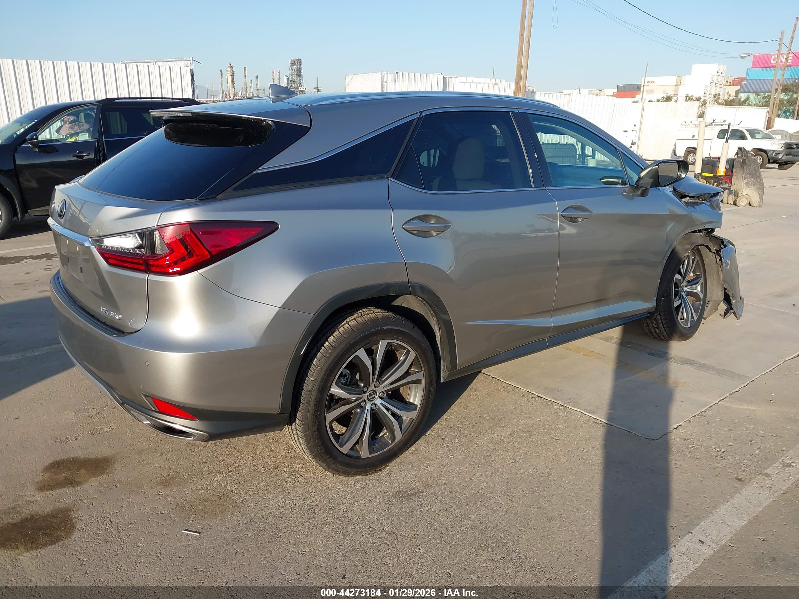 LEXUS RX image 4