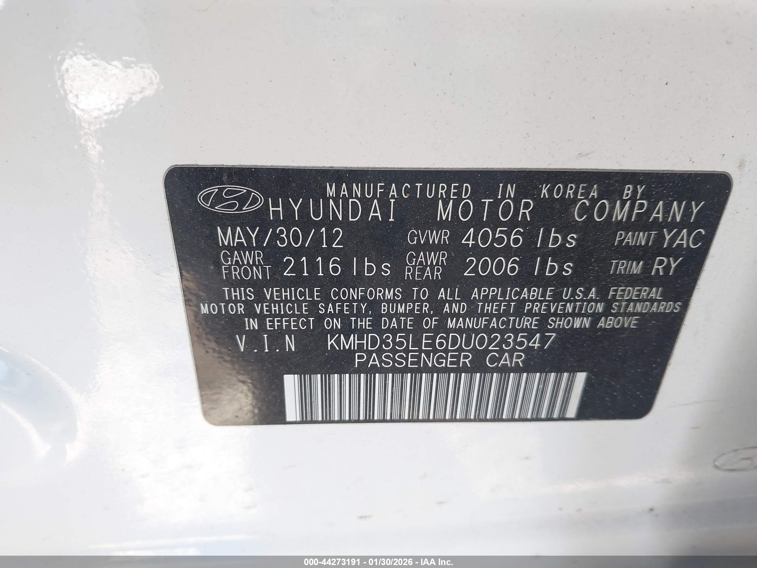 HYUNDAI ELANTRA image 9