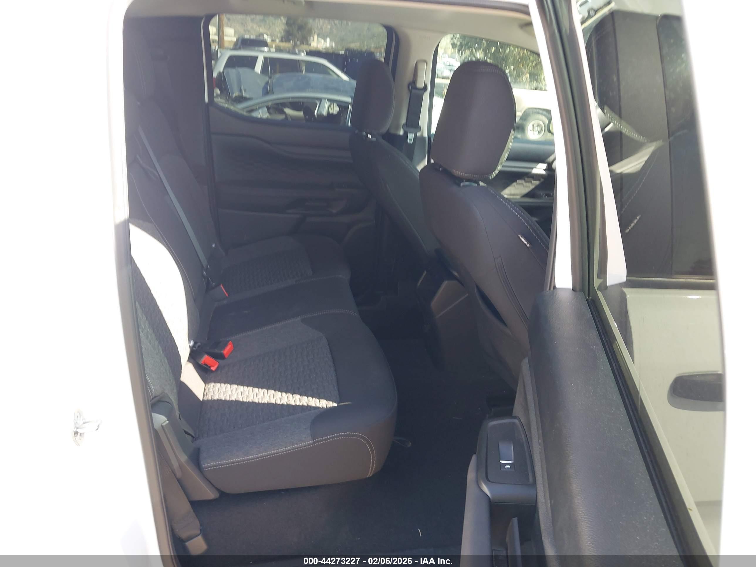 FORD RANGER image 8