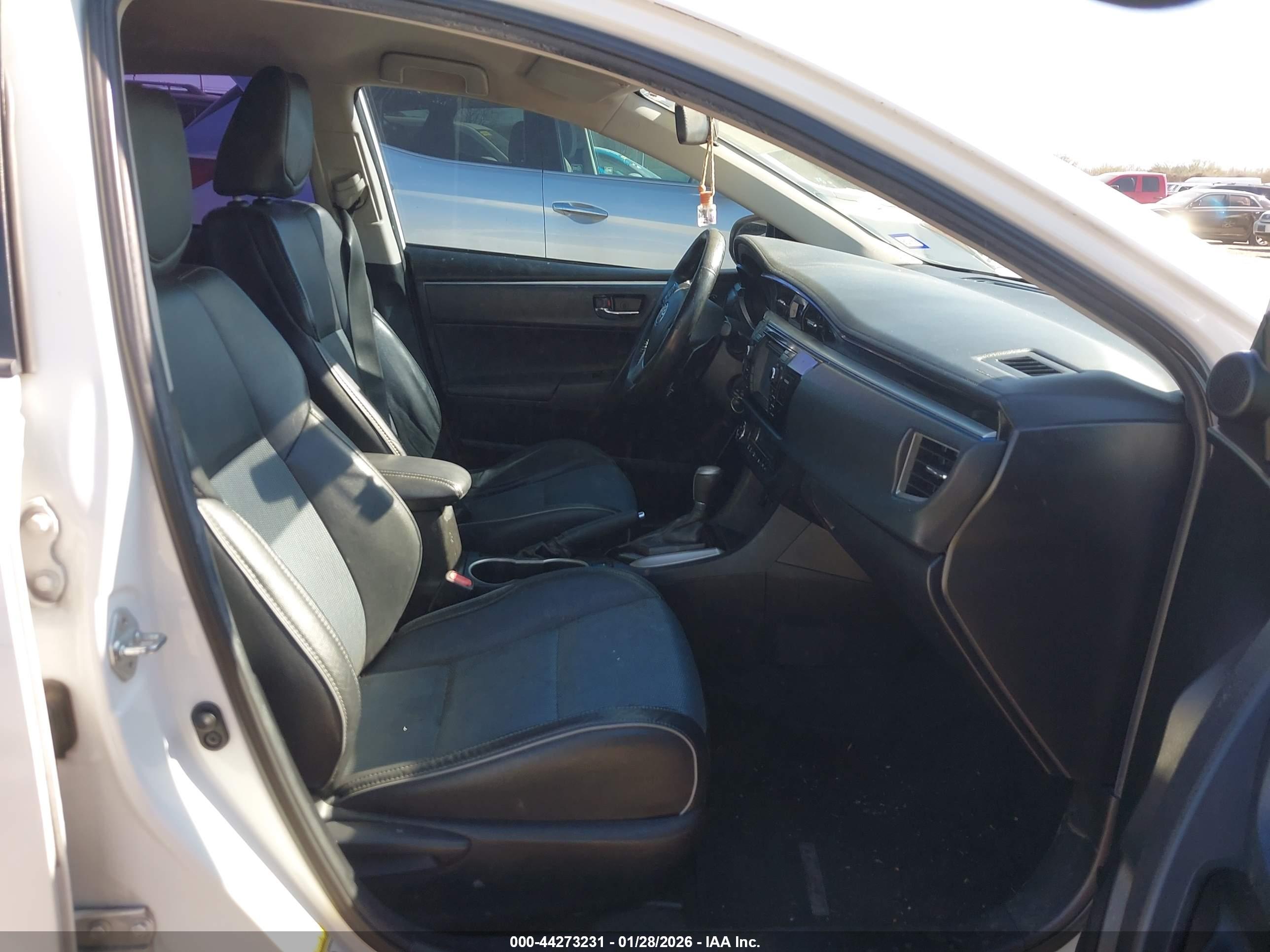 TOYOTA COROLLA image 5