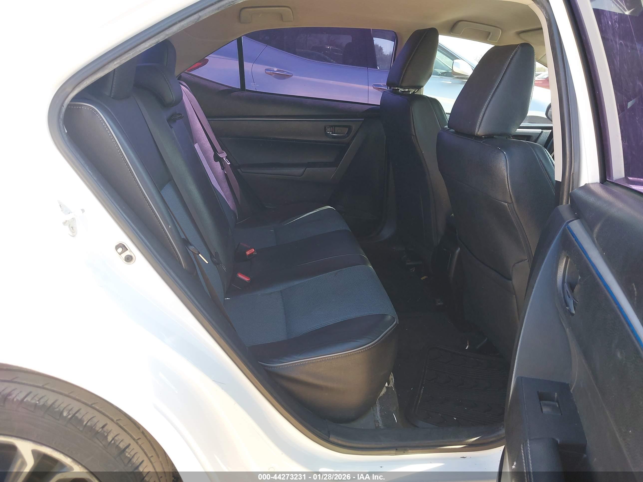 TOYOTA COROLLA image 8
