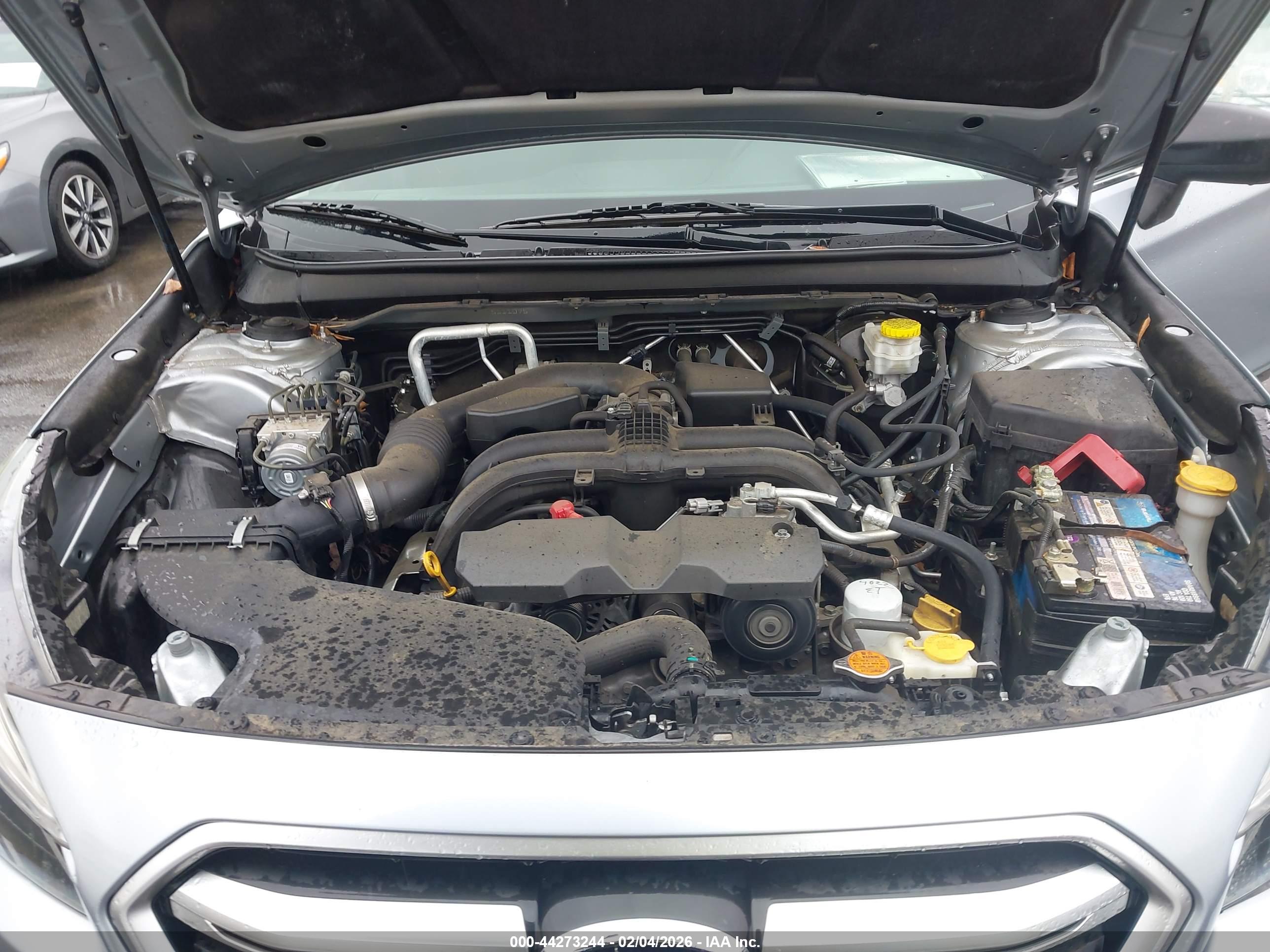 SUBARU OUTBACK image 10