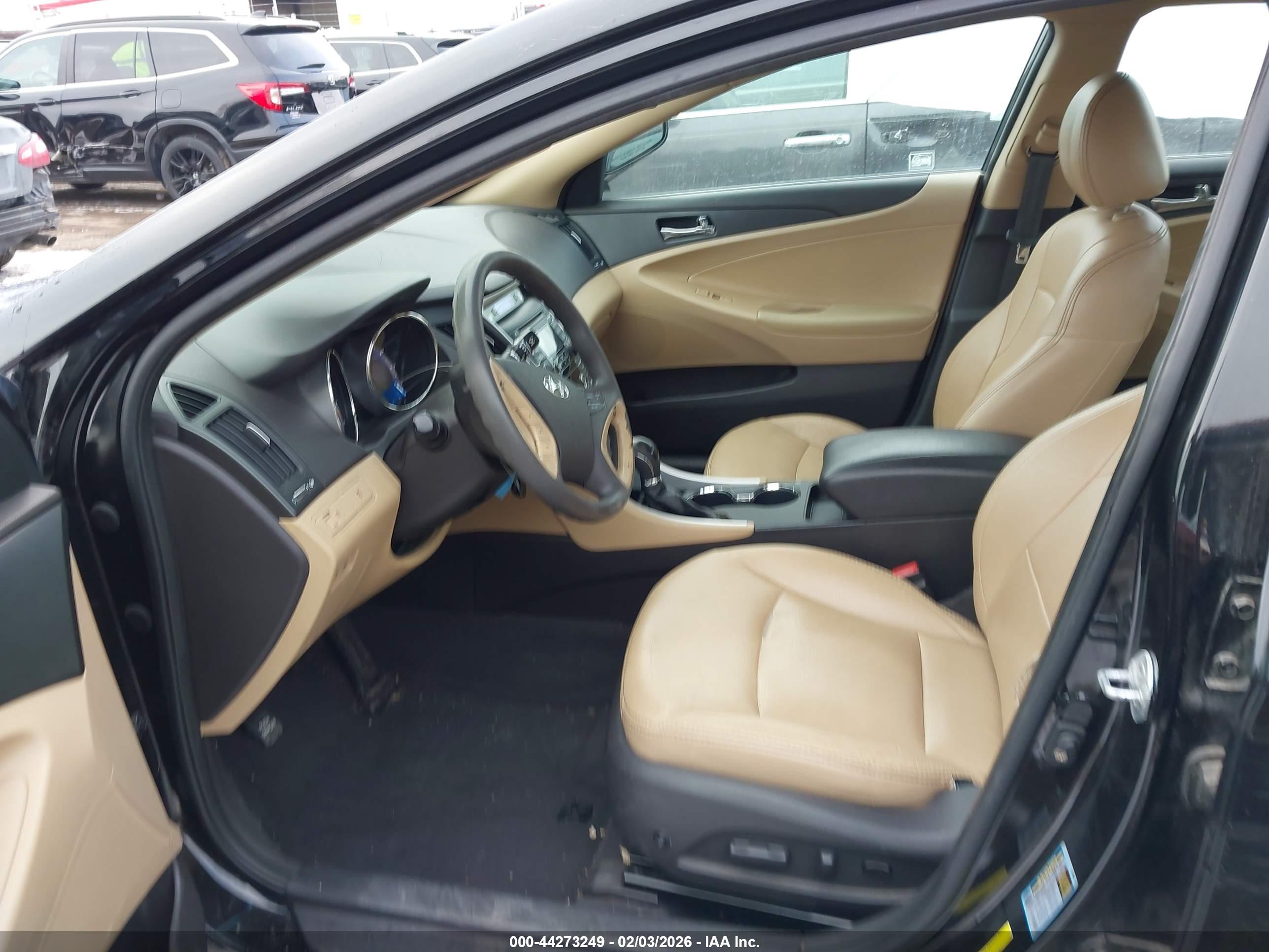 HYUNDAI SONATA image 5