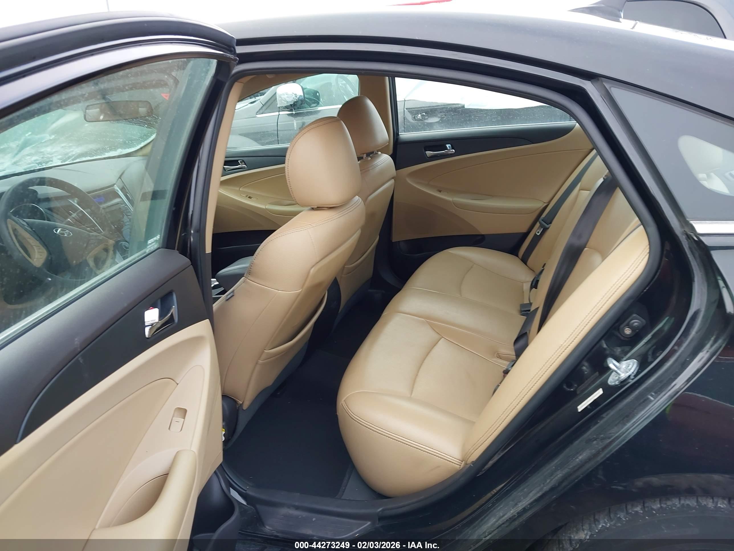 HYUNDAI SONATA image 8