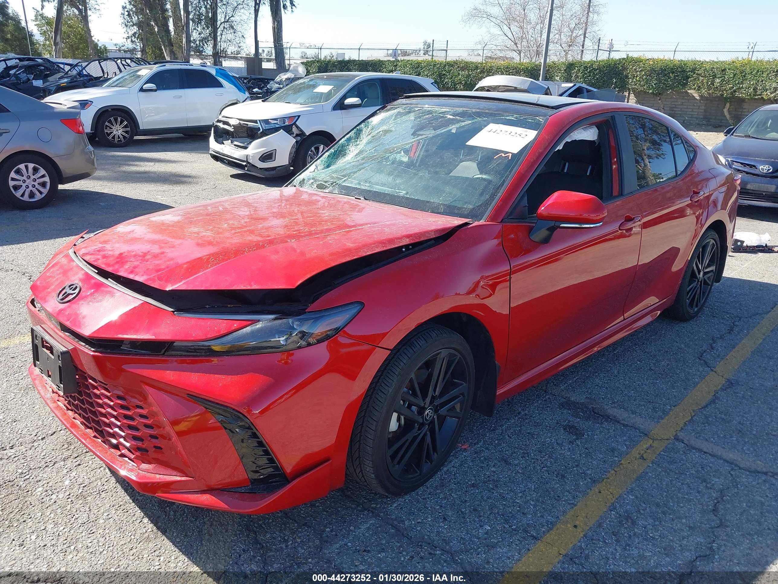 TOYOTA CAMRY image 2