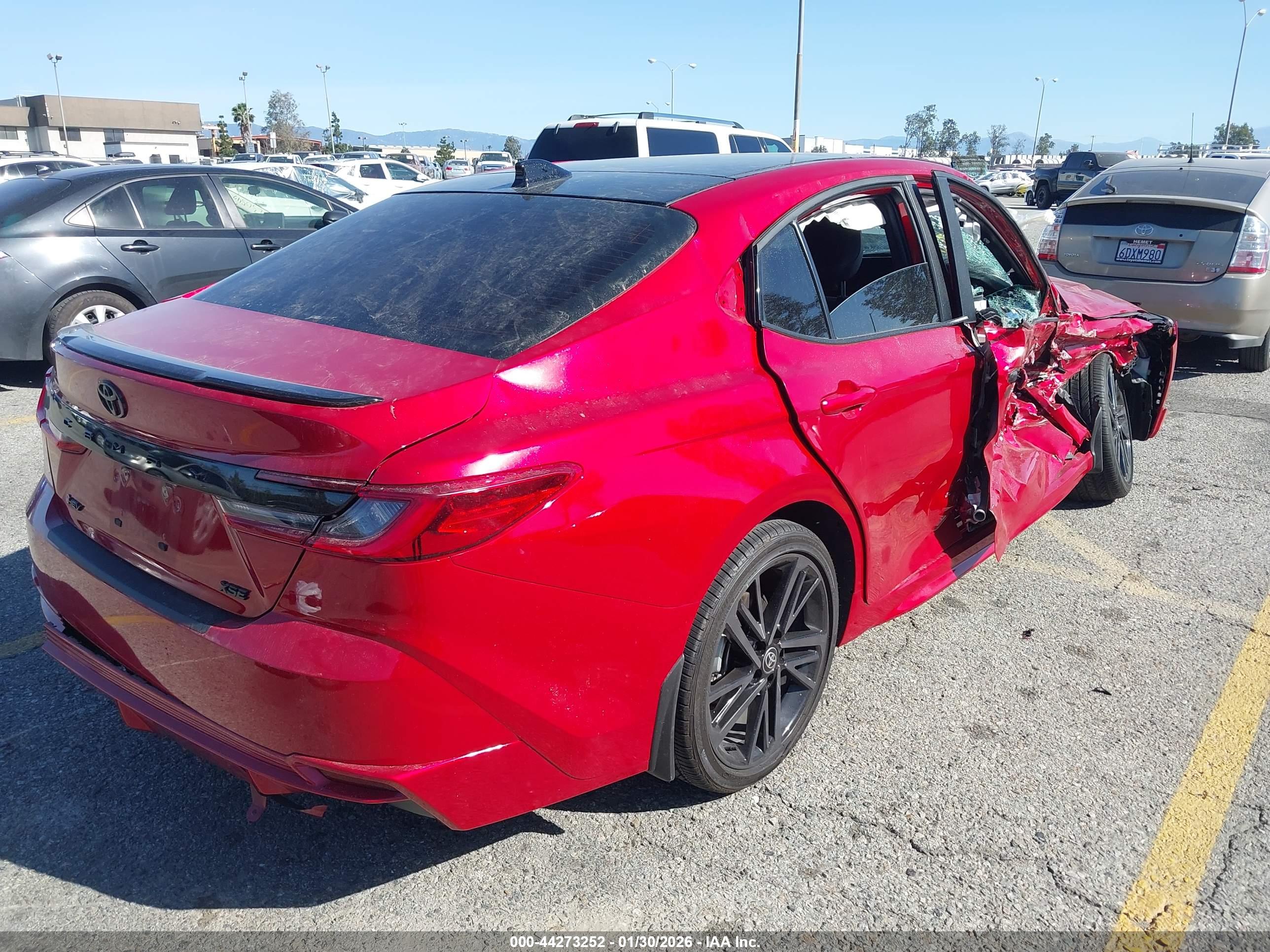 TOYOTA CAMRY image 4