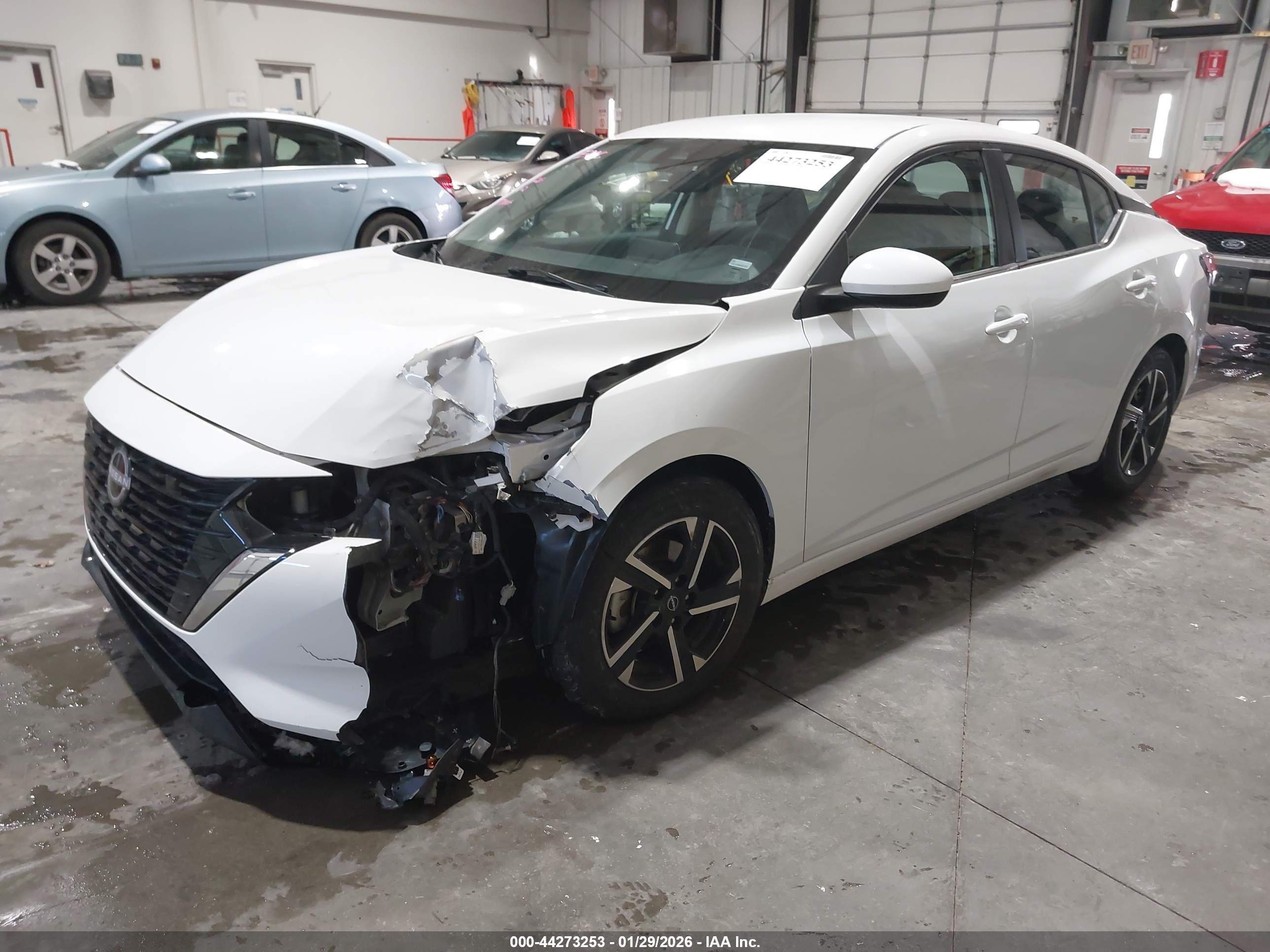 NISSAN SENTRA image 2