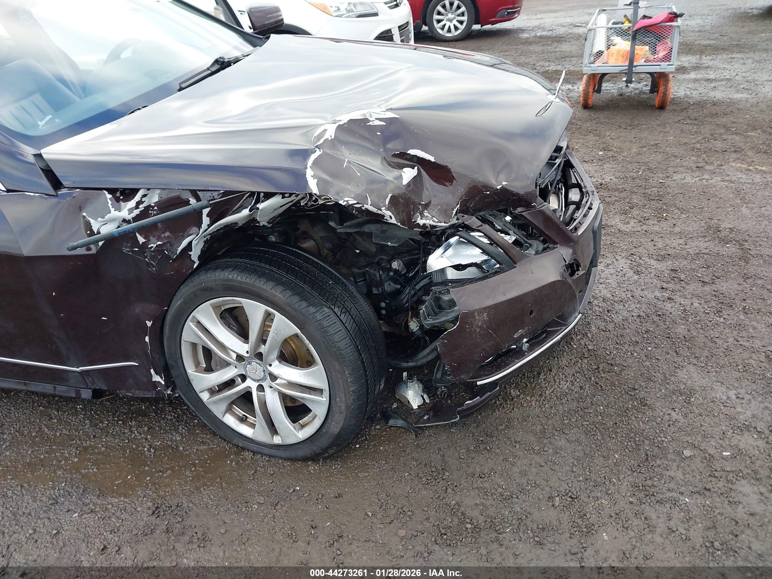 MERCEDES-BENZ E image 6
