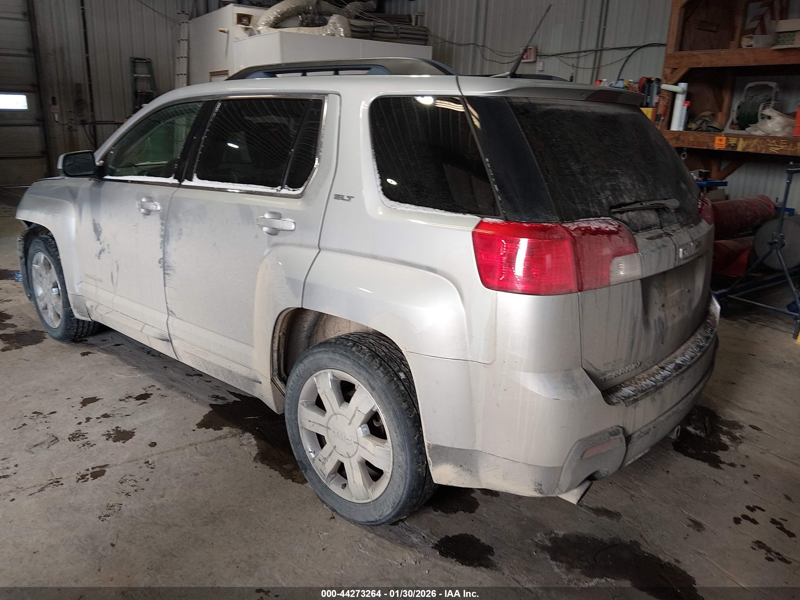 GMC TERRAIN image 3
