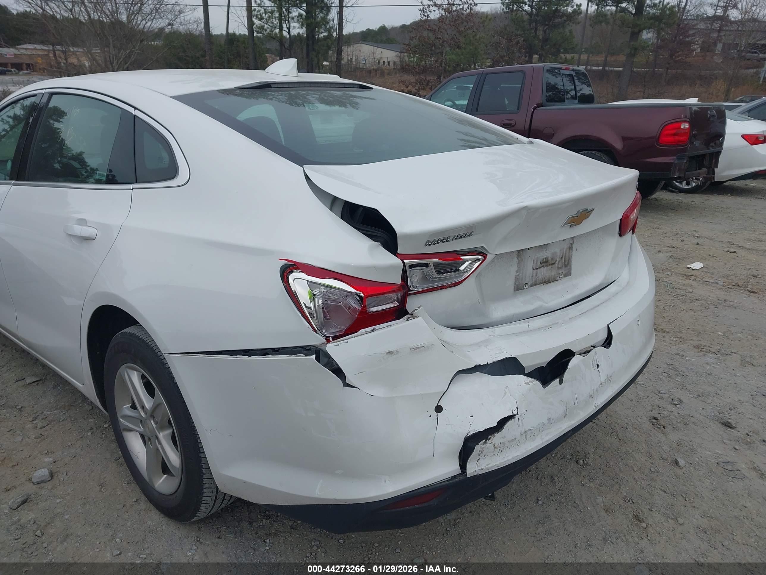 CHEVROLET MALIBU image 6