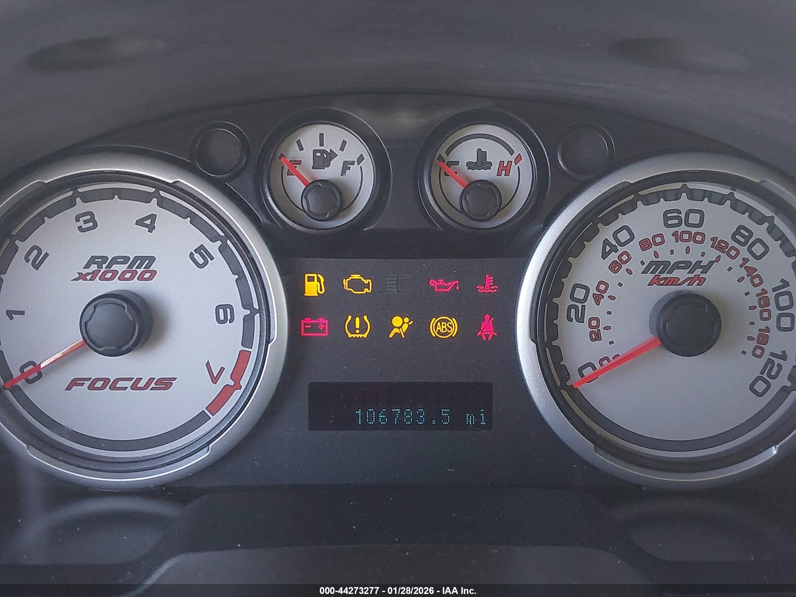 FORD FOCUS image 7