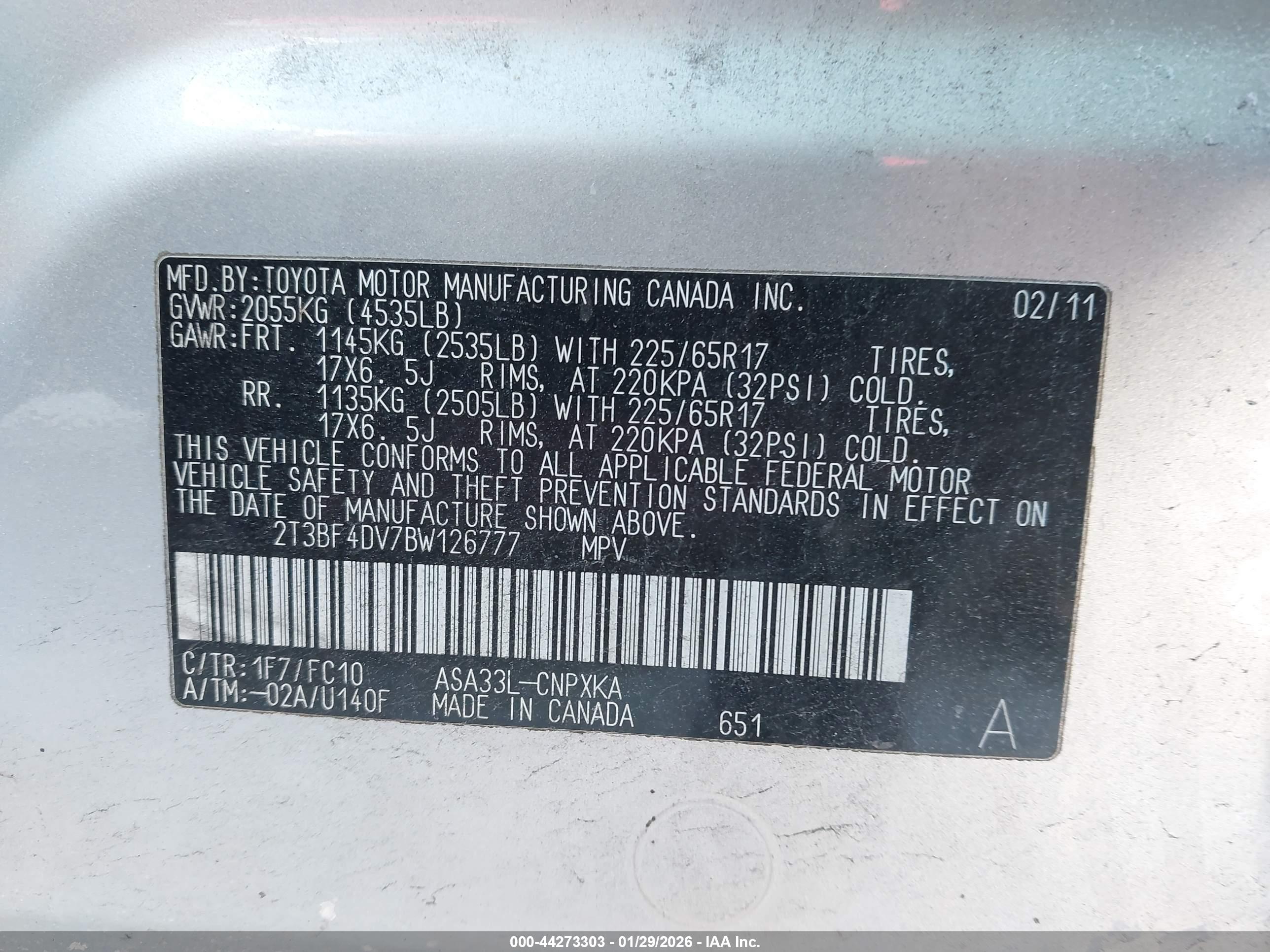 TOYOTA RAV4 image 9