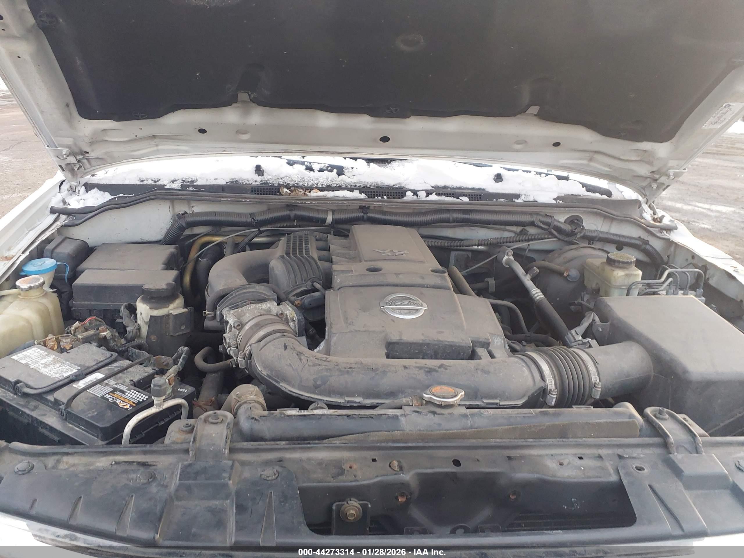 NISSAN FRONTIER image 10