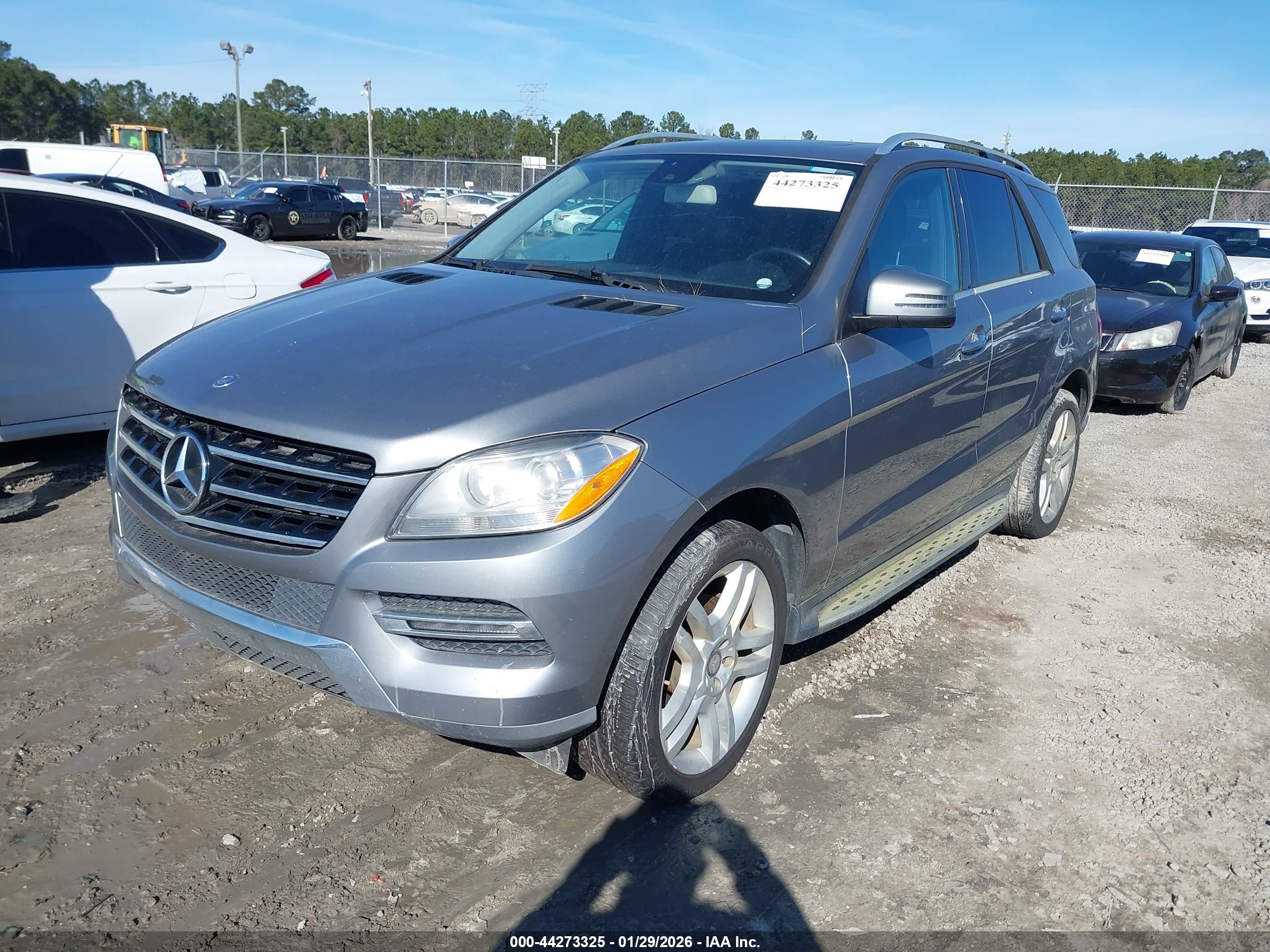 MERCEDES-BENZ ML image 2