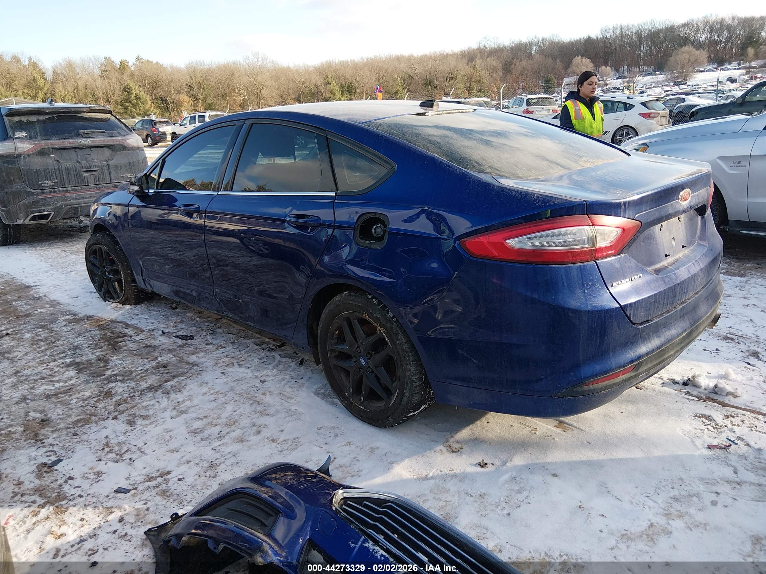FORD FUSION image 3