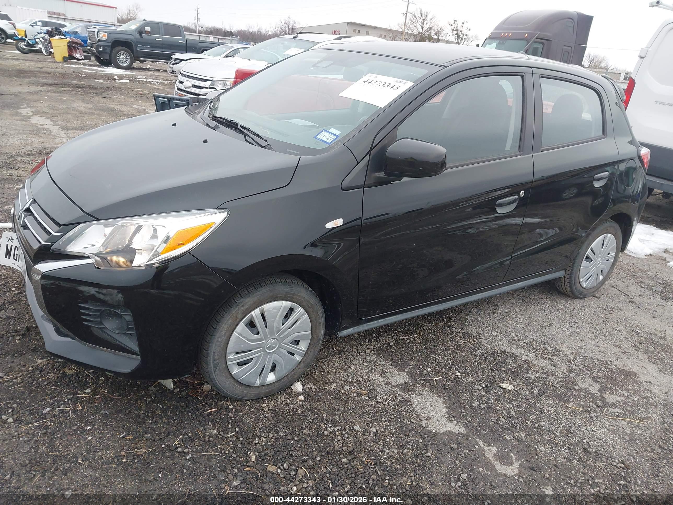 MITSUBISHI MIRAGE image 2