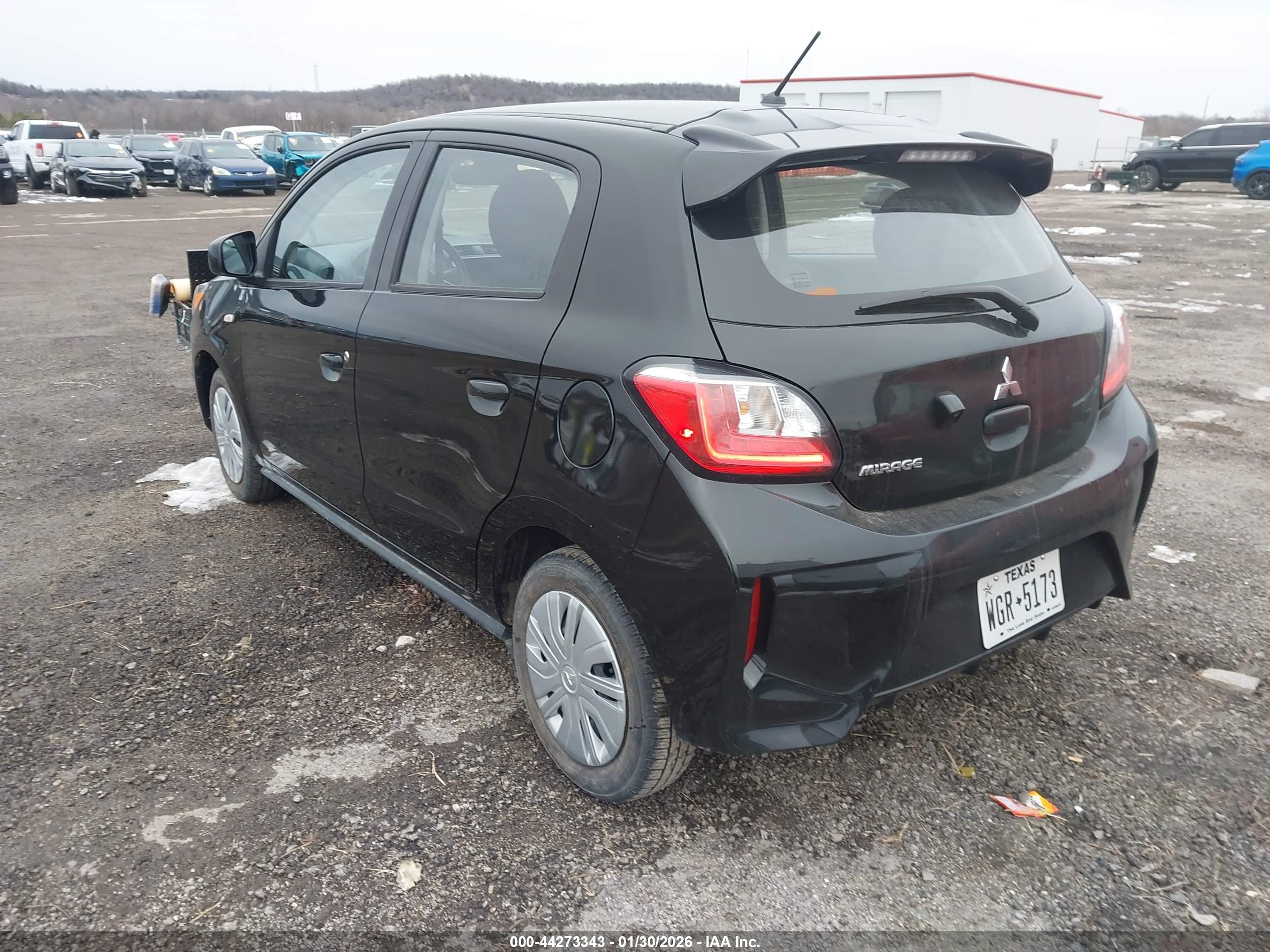 MITSUBISHI MIRAGE image 3