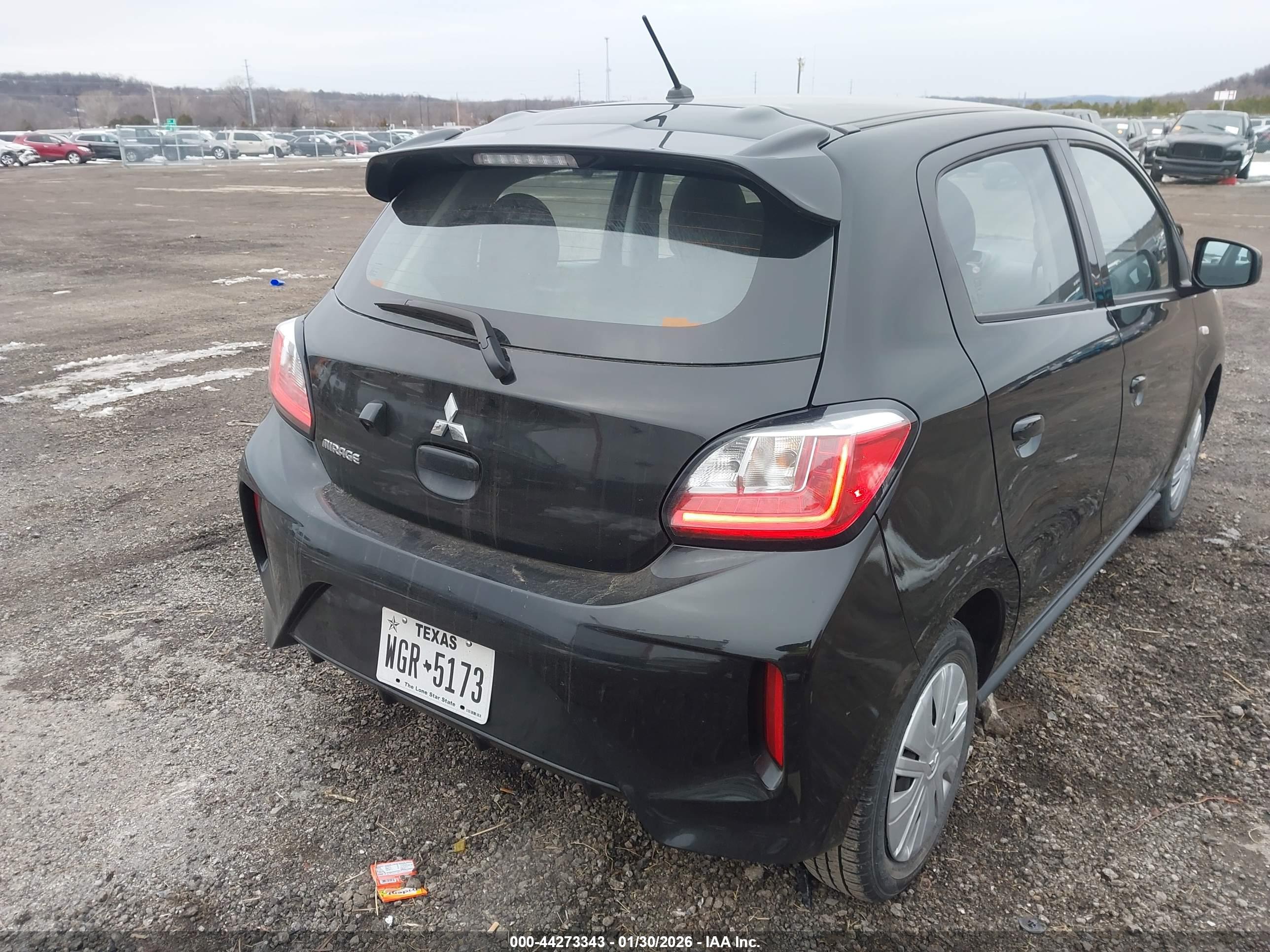MITSUBISHI MIRAGE image 4
