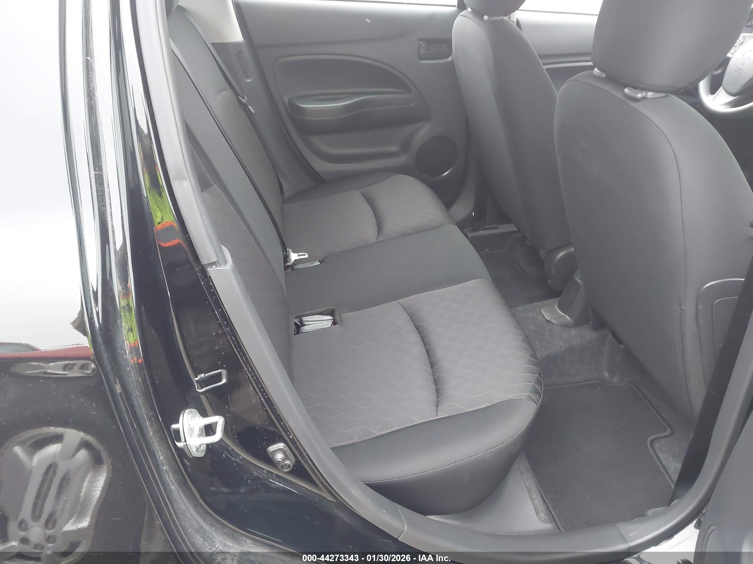 MITSUBISHI MIRAGE image 8