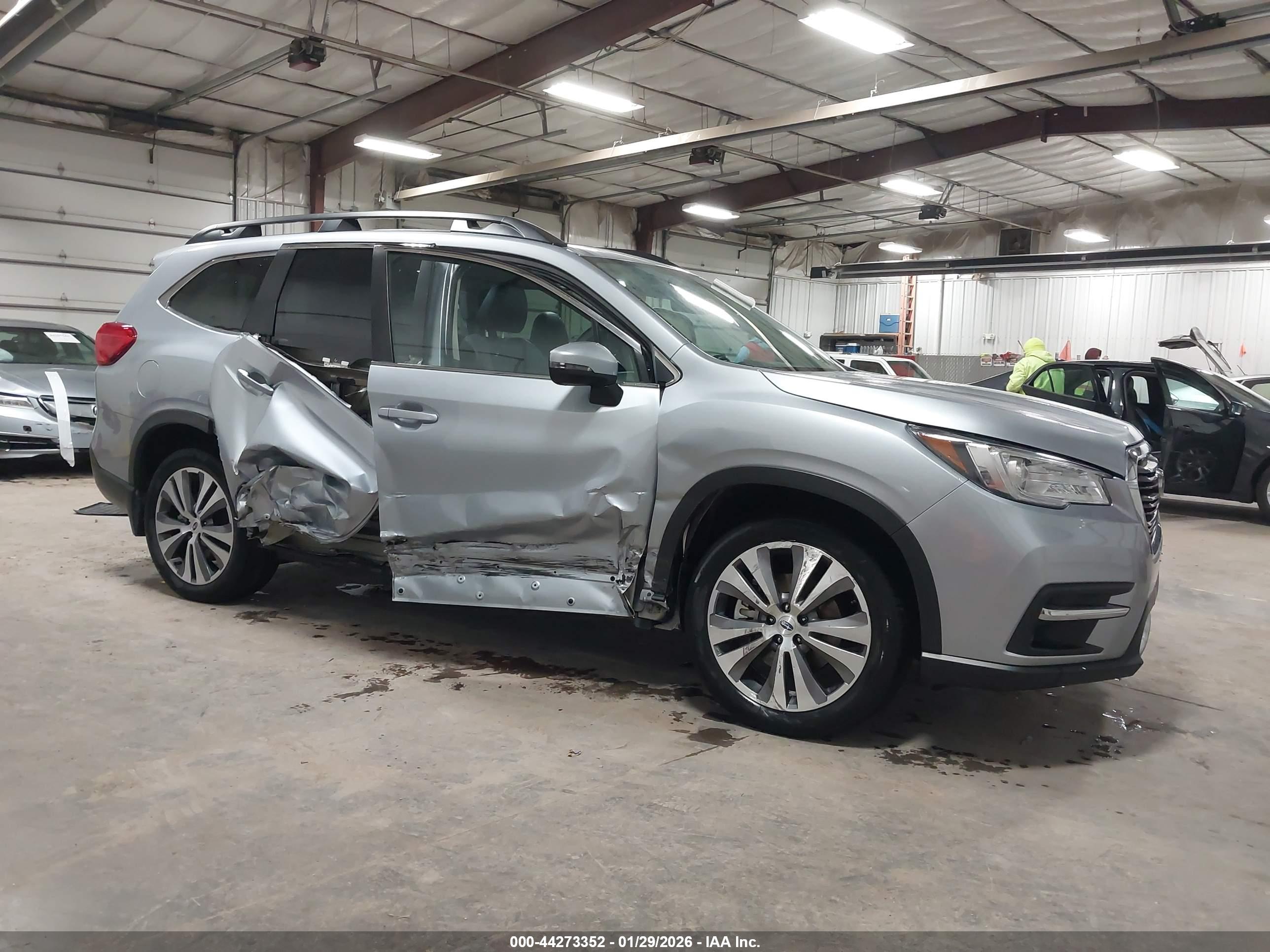 SUBARU ASCENT image 6