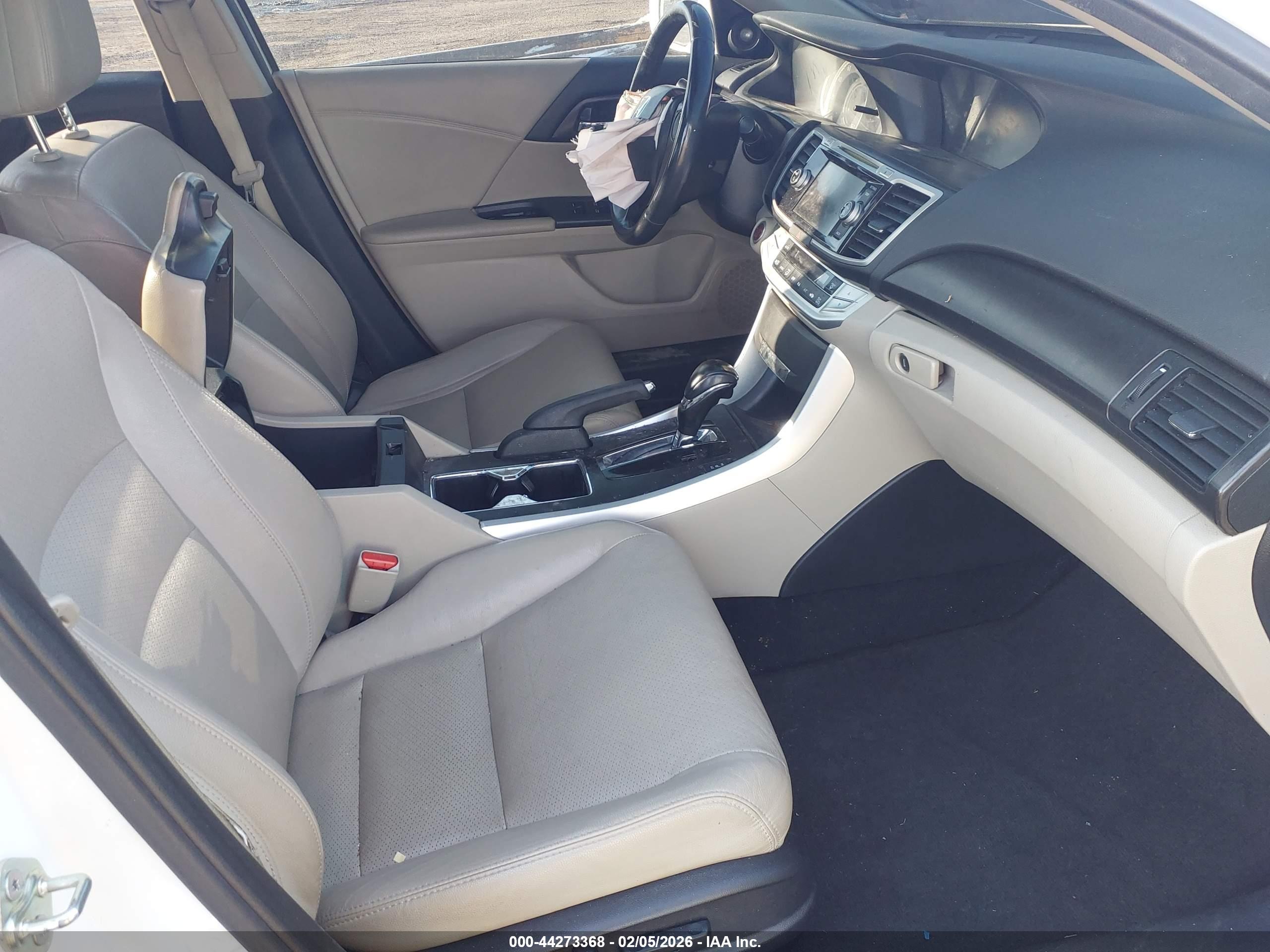 HONDA ACCORD image 5