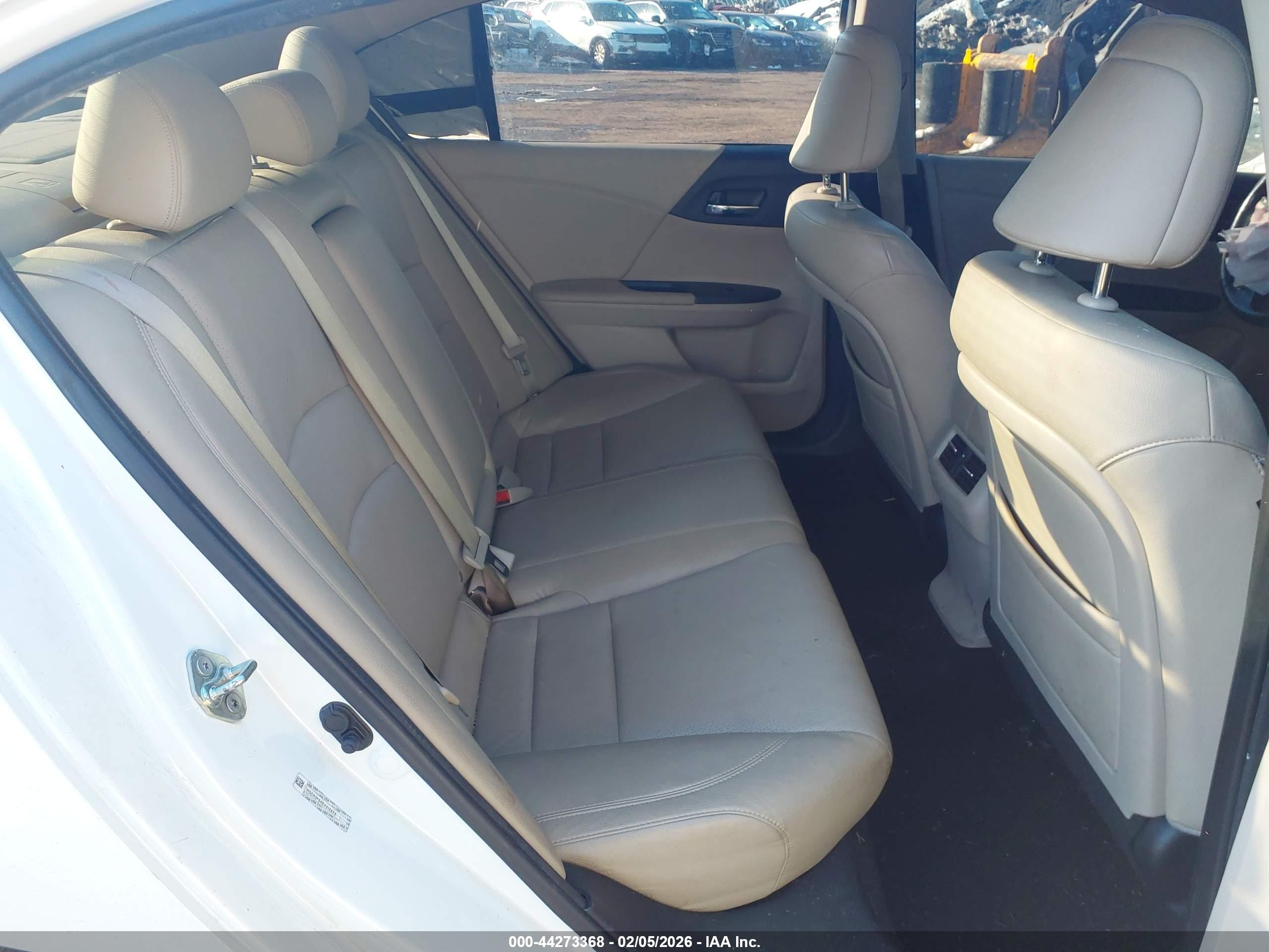 HONDA ACCORD image 8