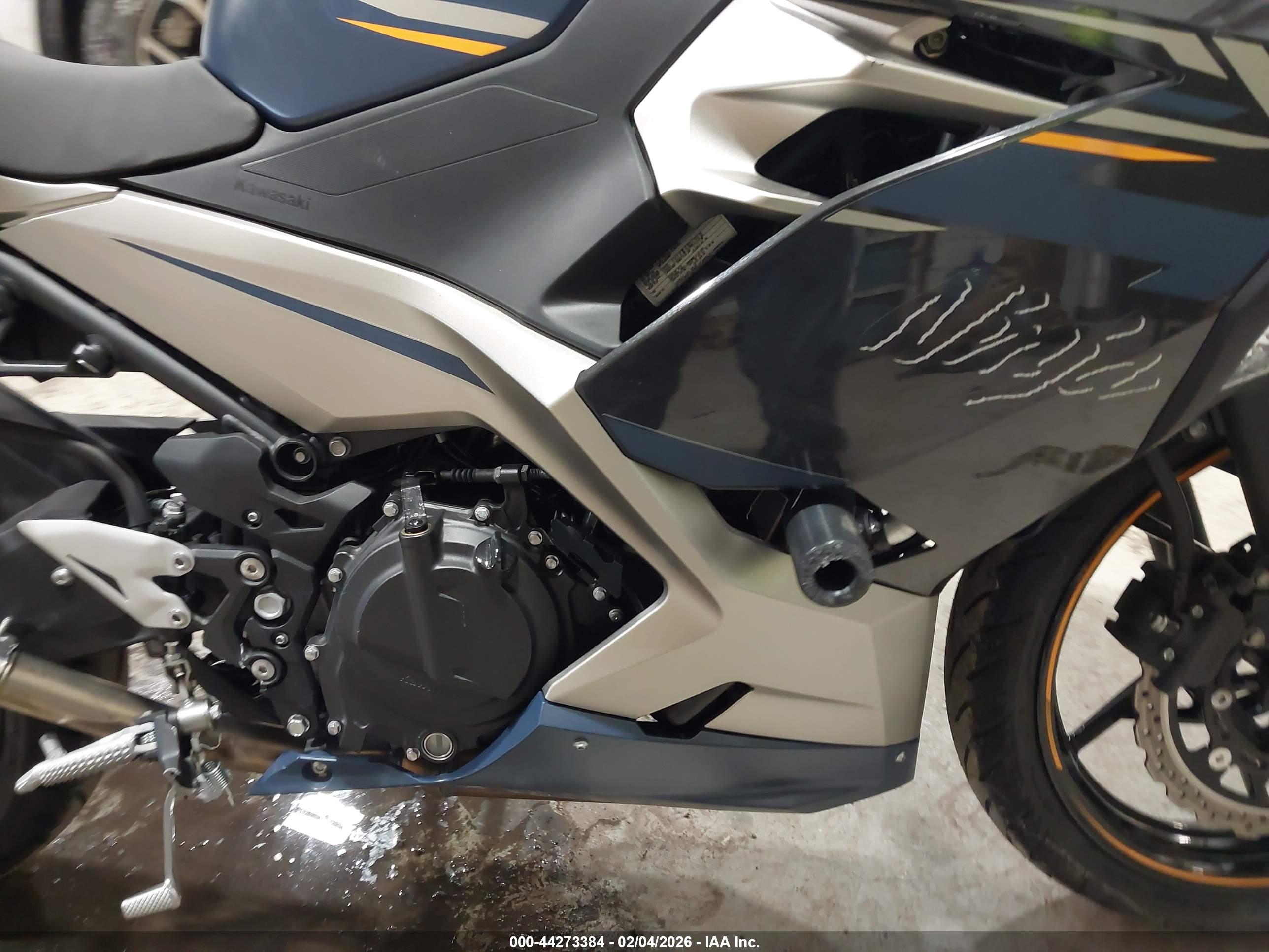 KAWASAKI EX400 image 8