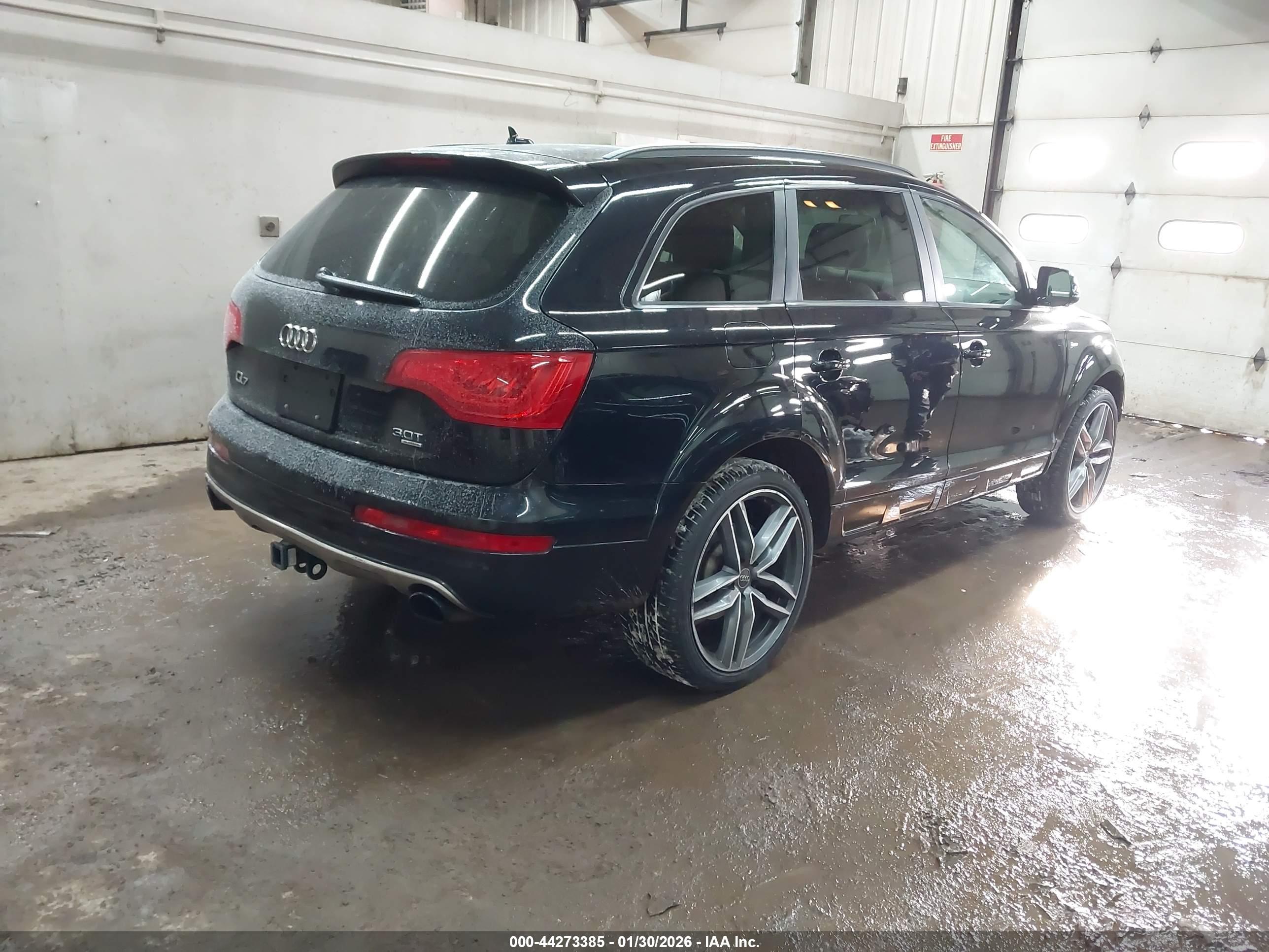 AUDI Q7 image 4