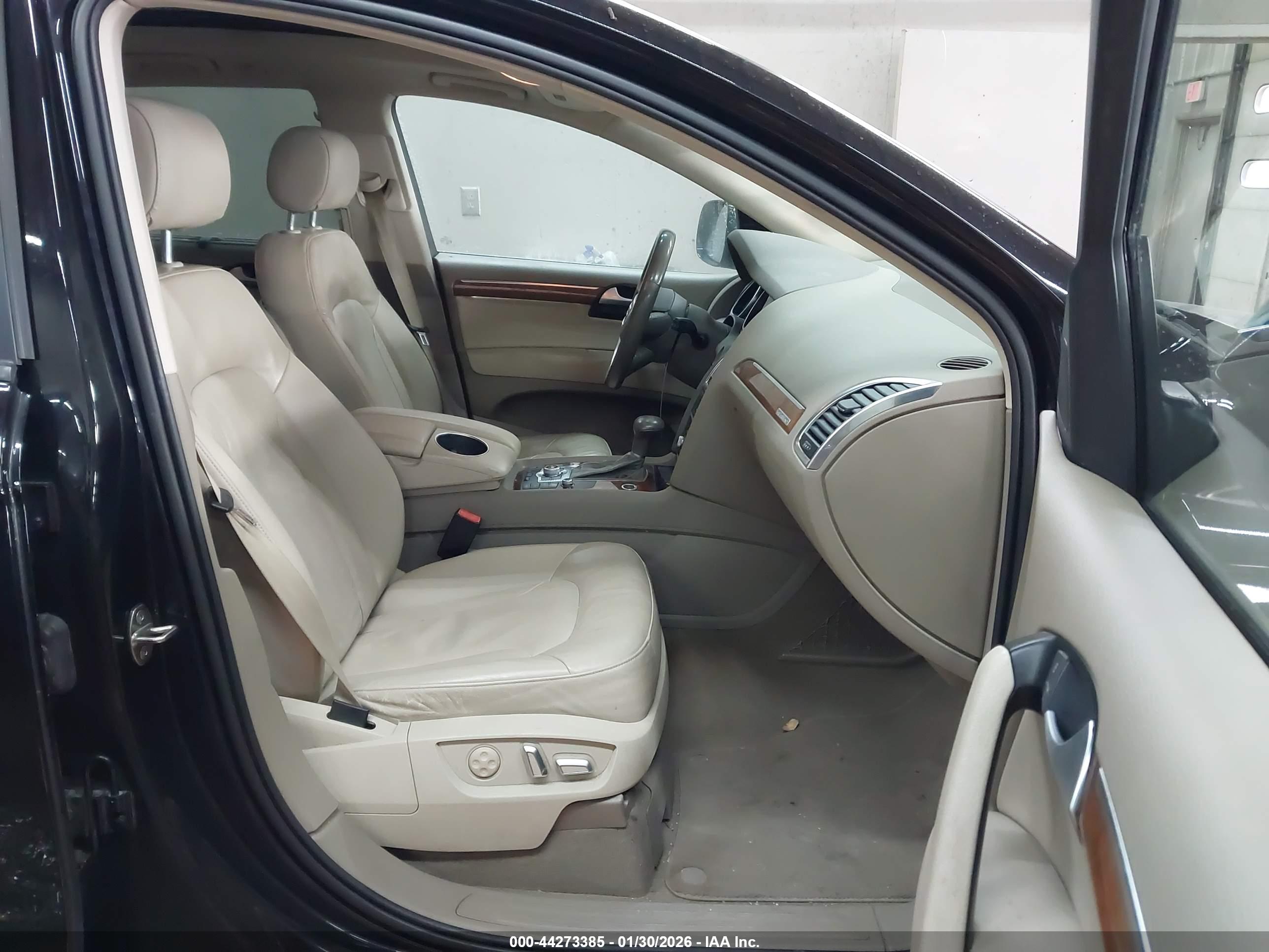 AUDI Q7 image 5