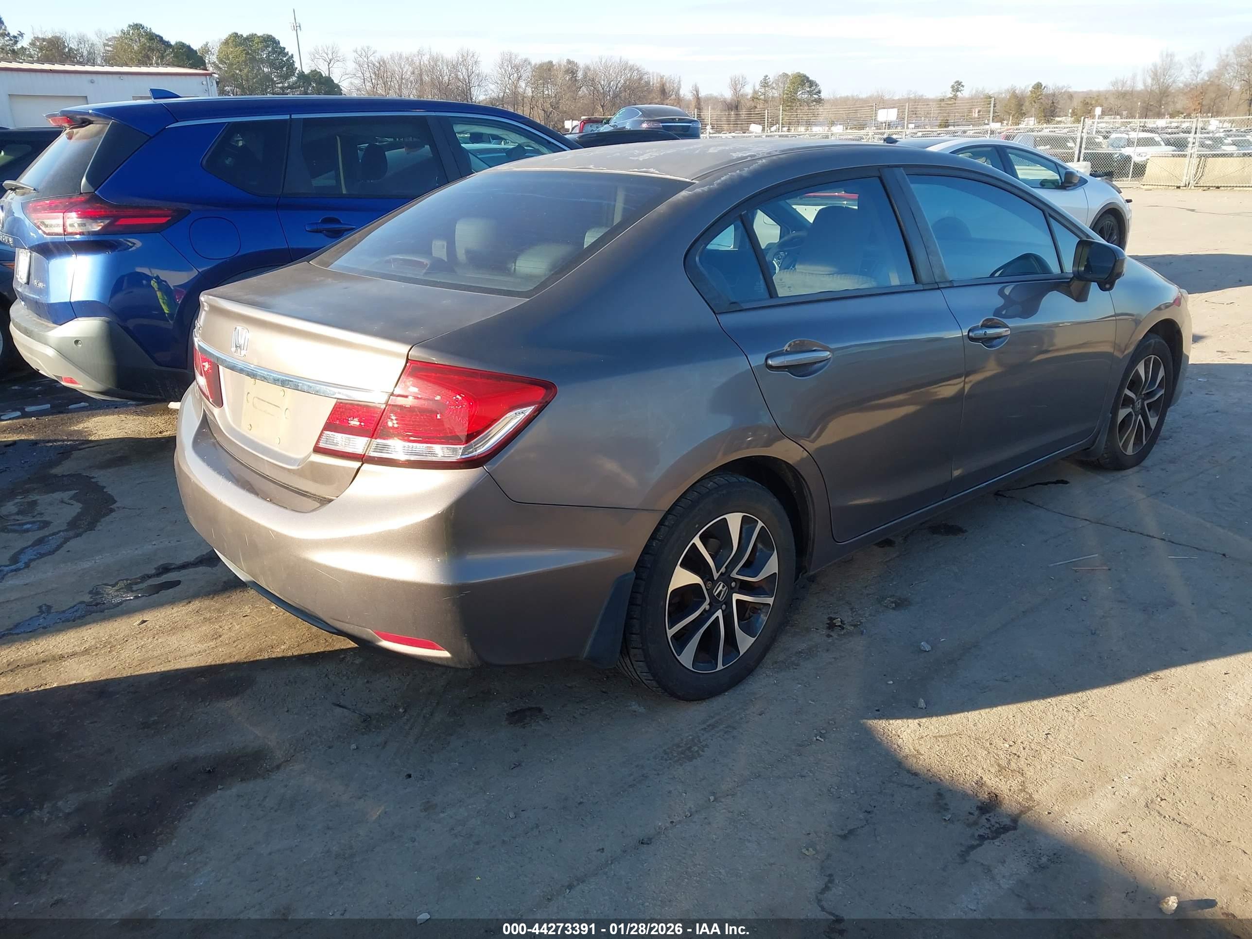 HONDA CIVIC image 4