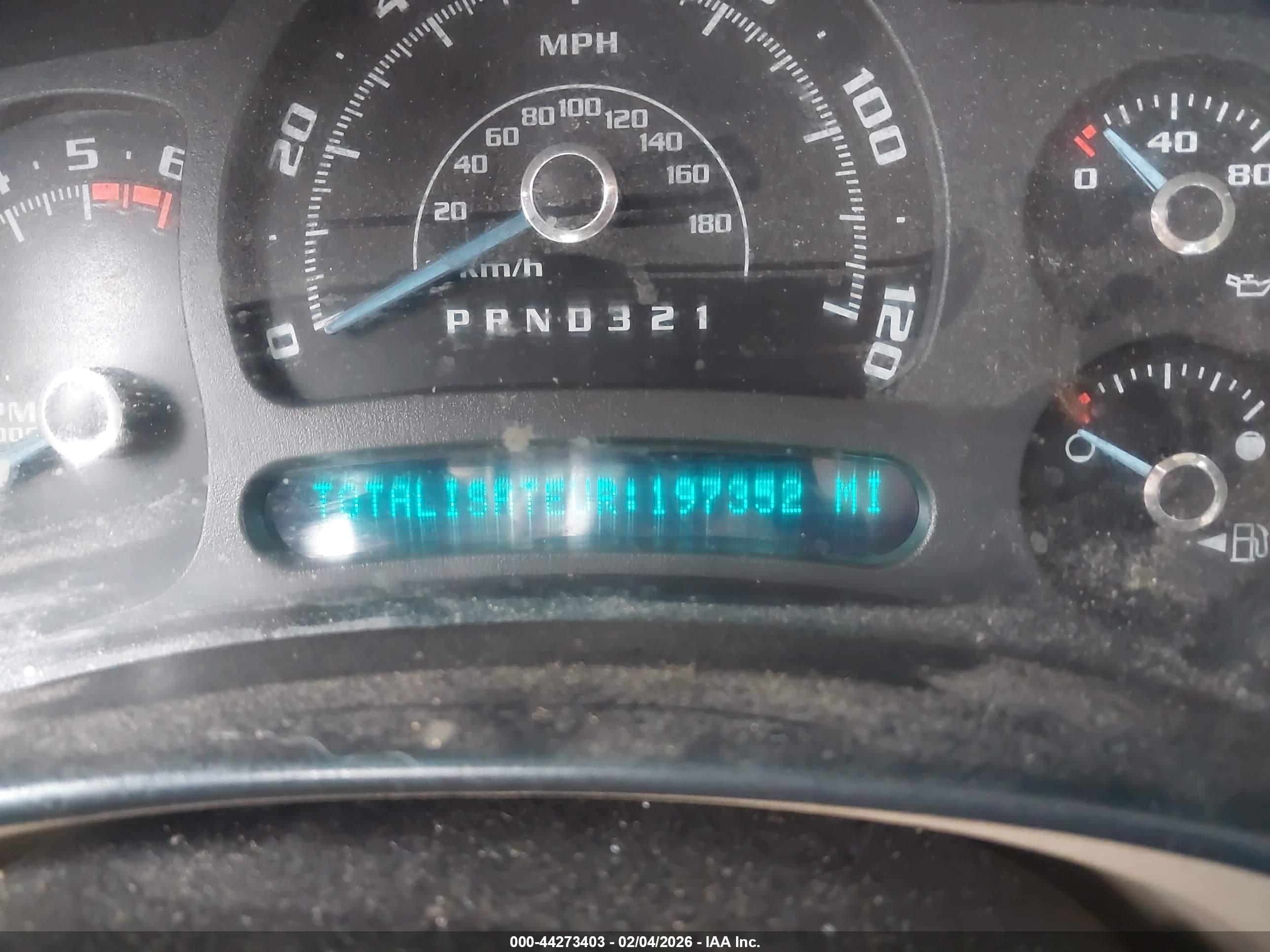 CHEVROLET SILVERADO image 7