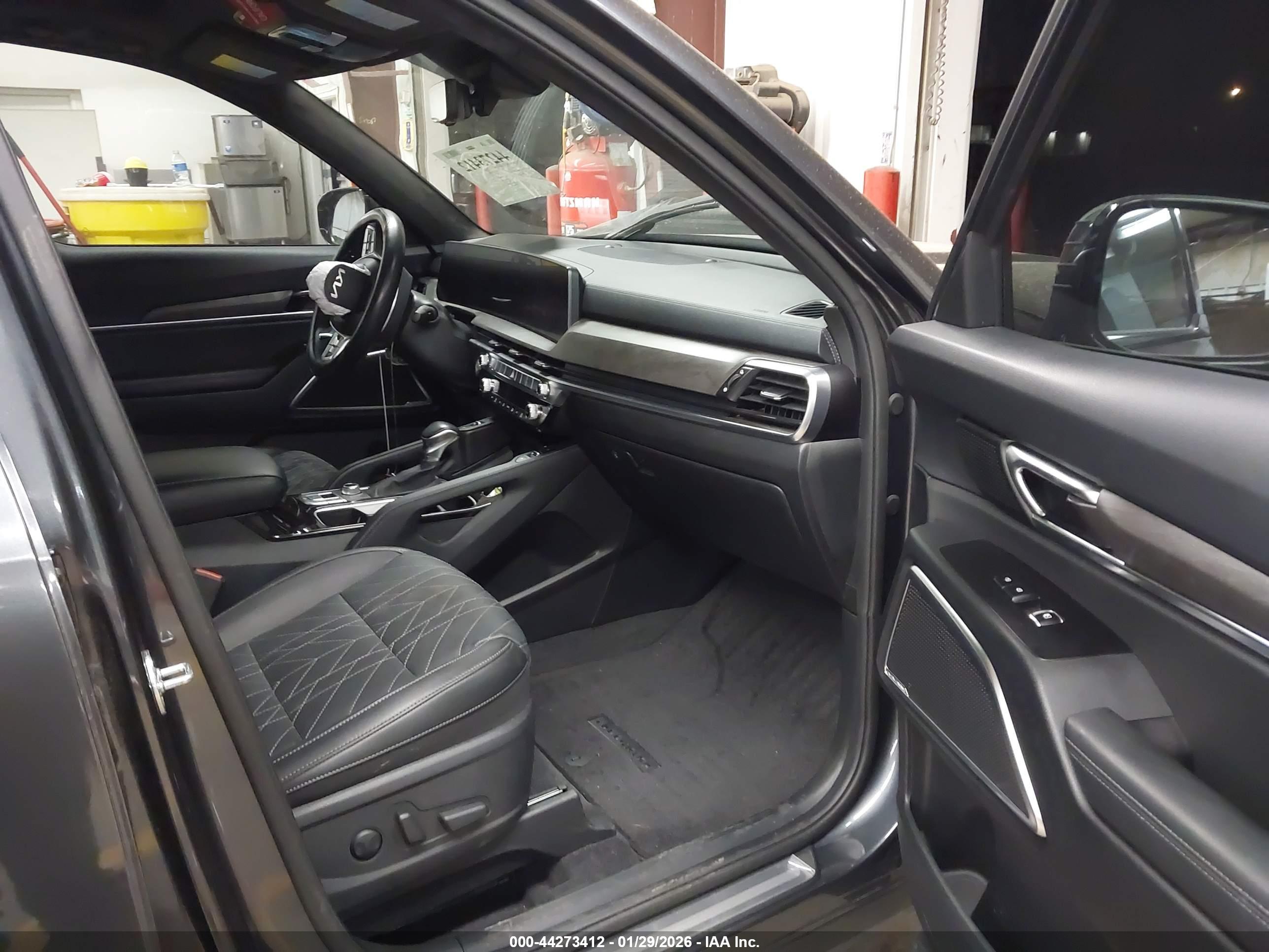 KIA TELLURIDE image 5