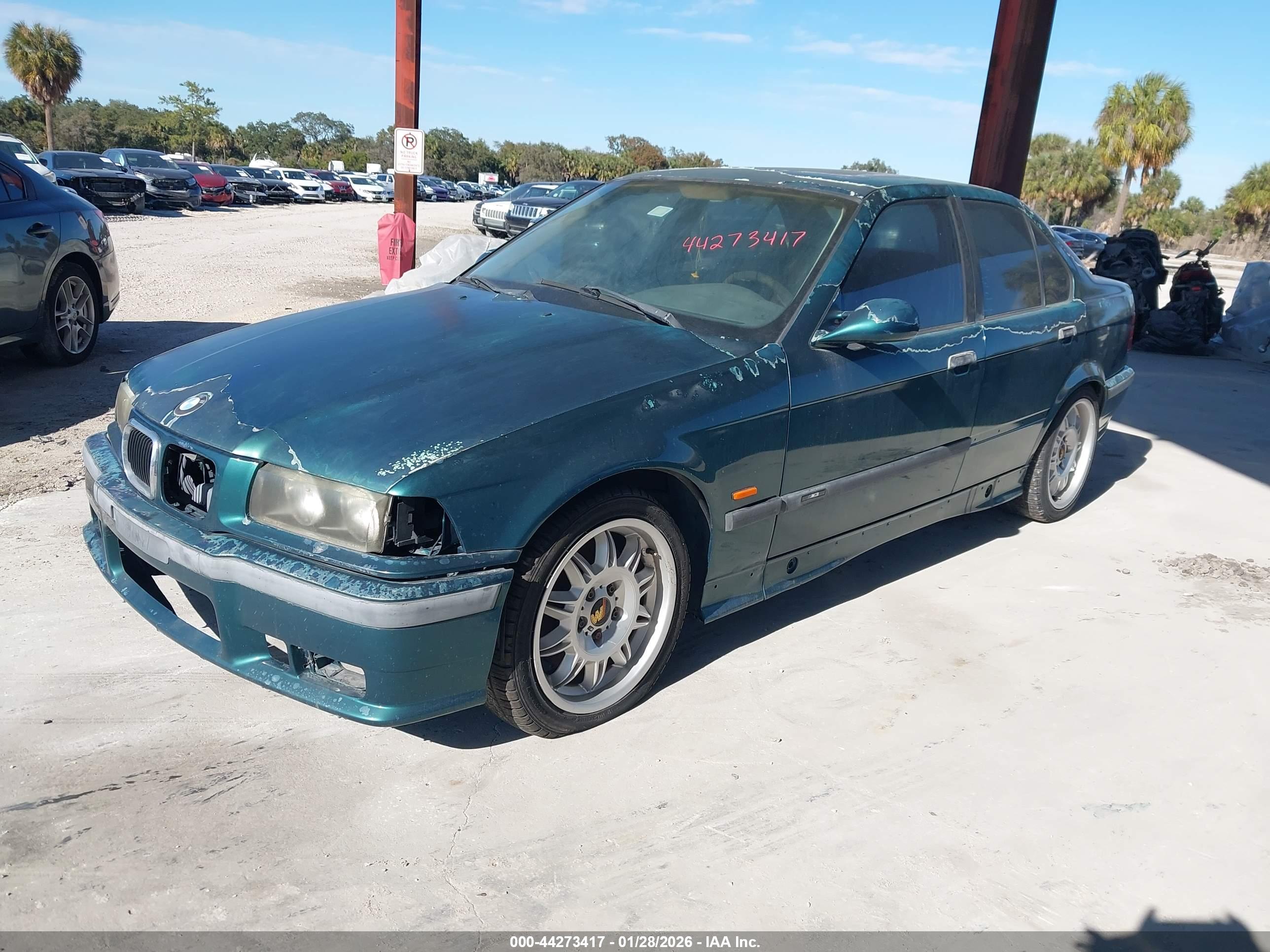 BMW M3 image 2