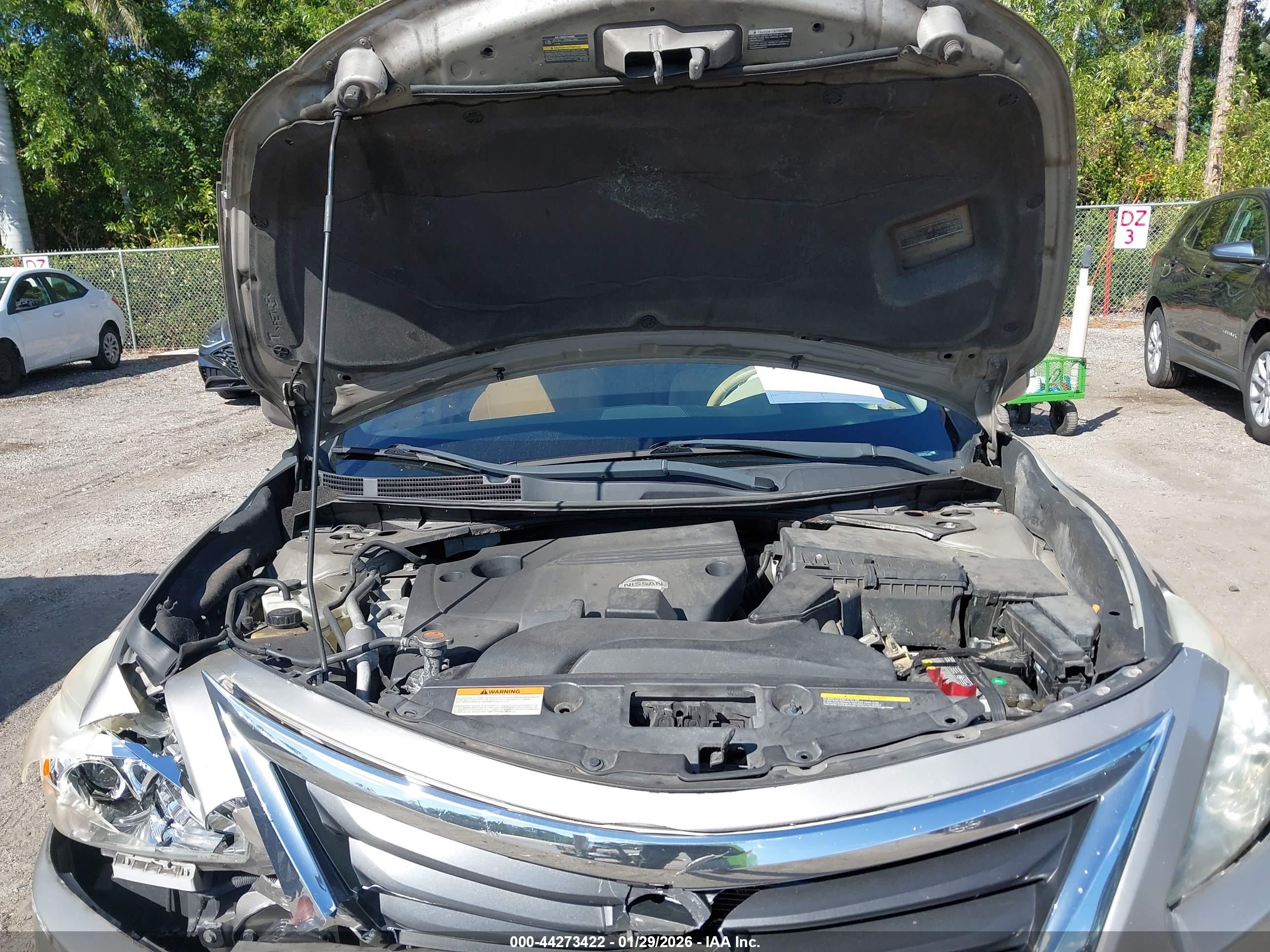 NISSAN ALTIMA image 10