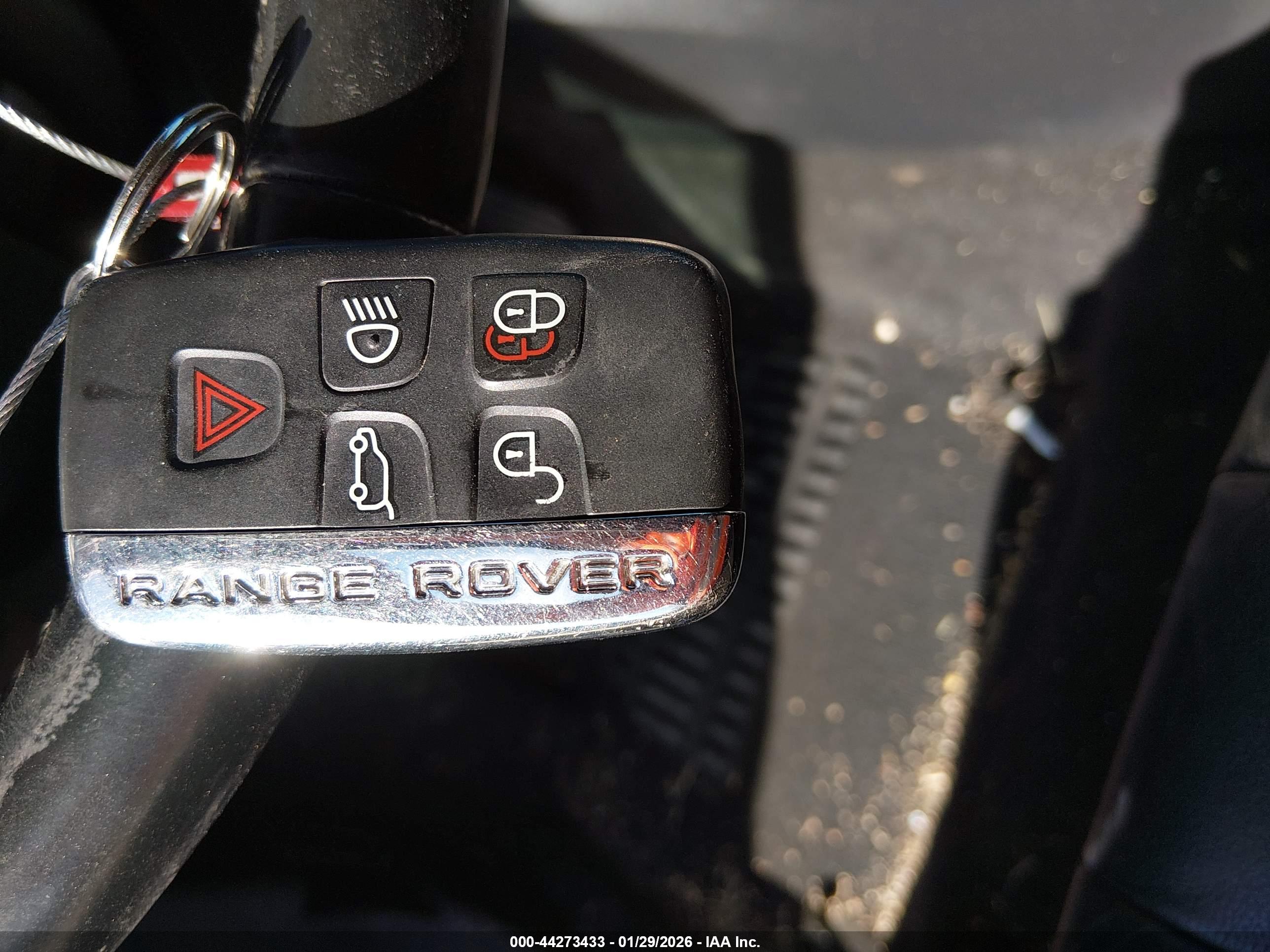 LAND ROVER image 11