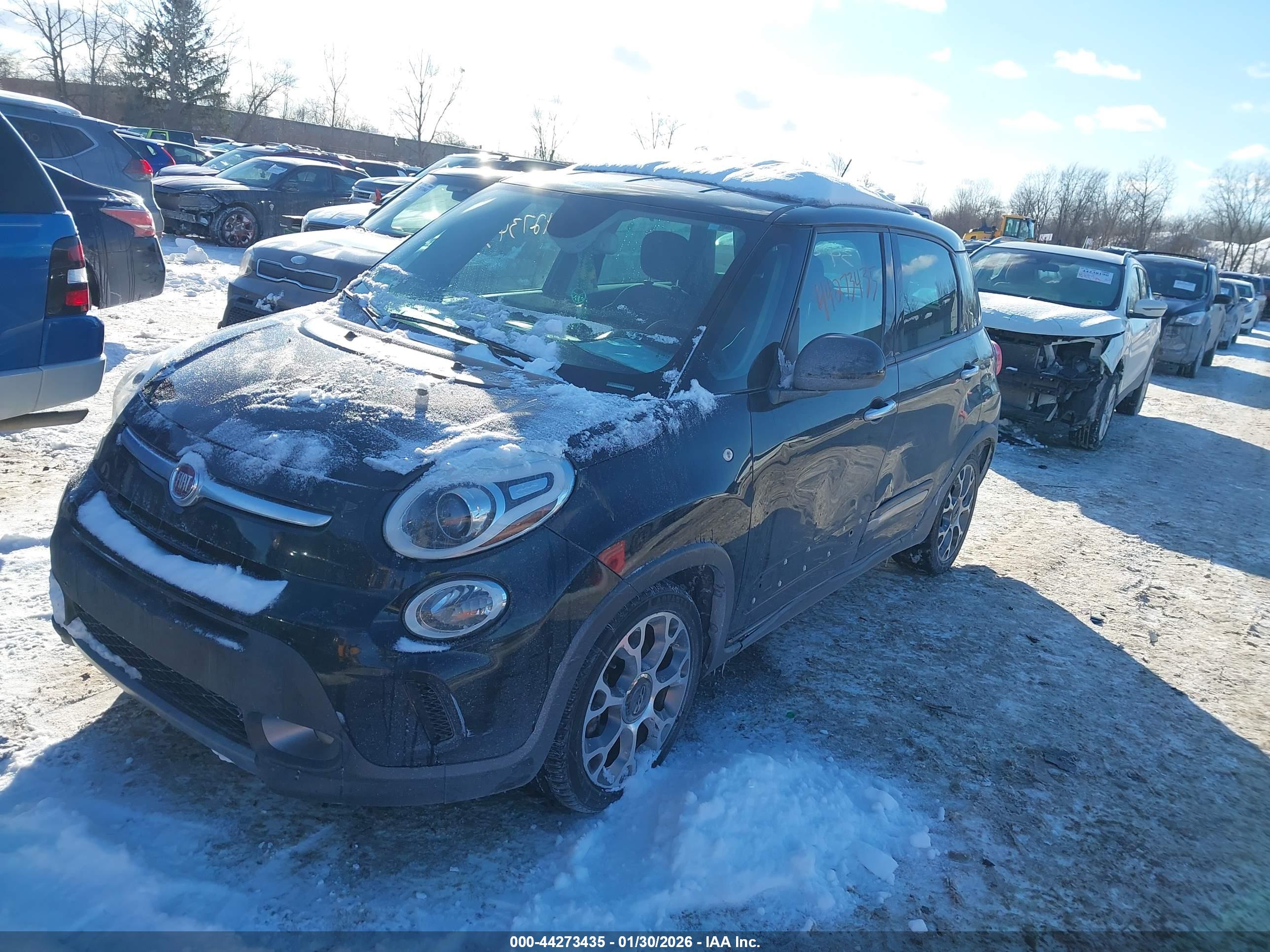 FIAT 500L image 2