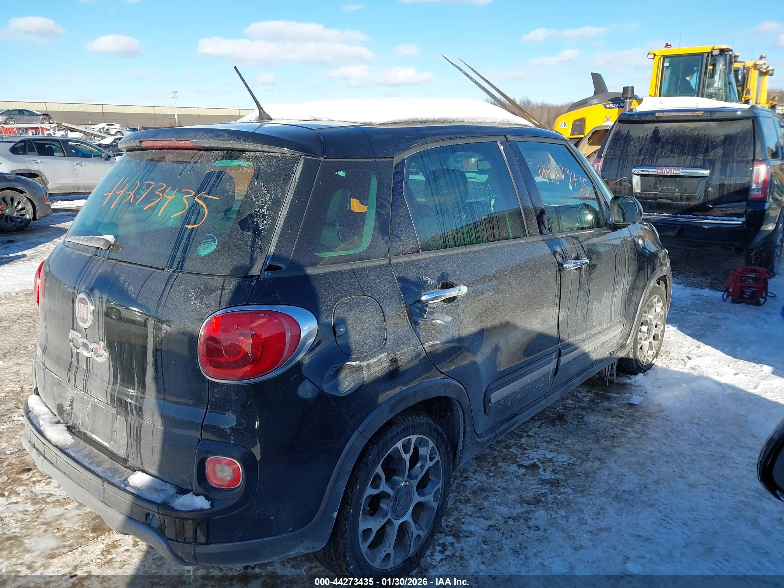 FIAT 500L image 4