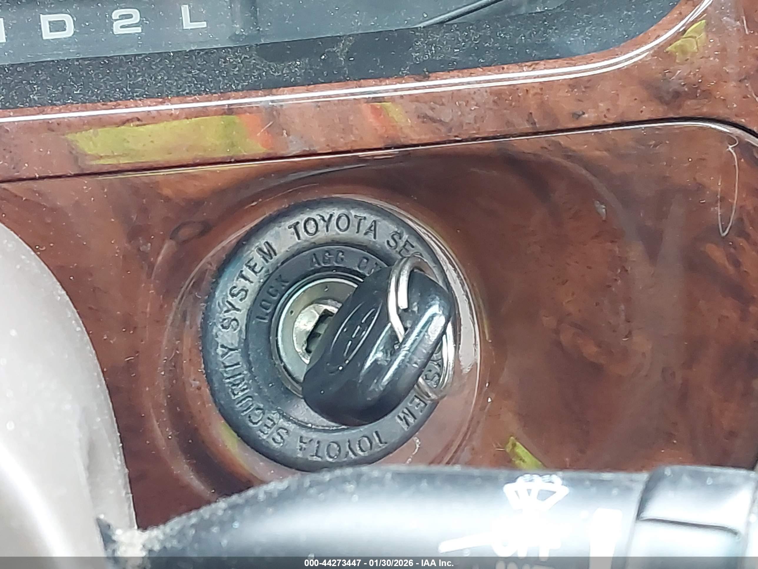 TOYOTA 4RUNNER image 11