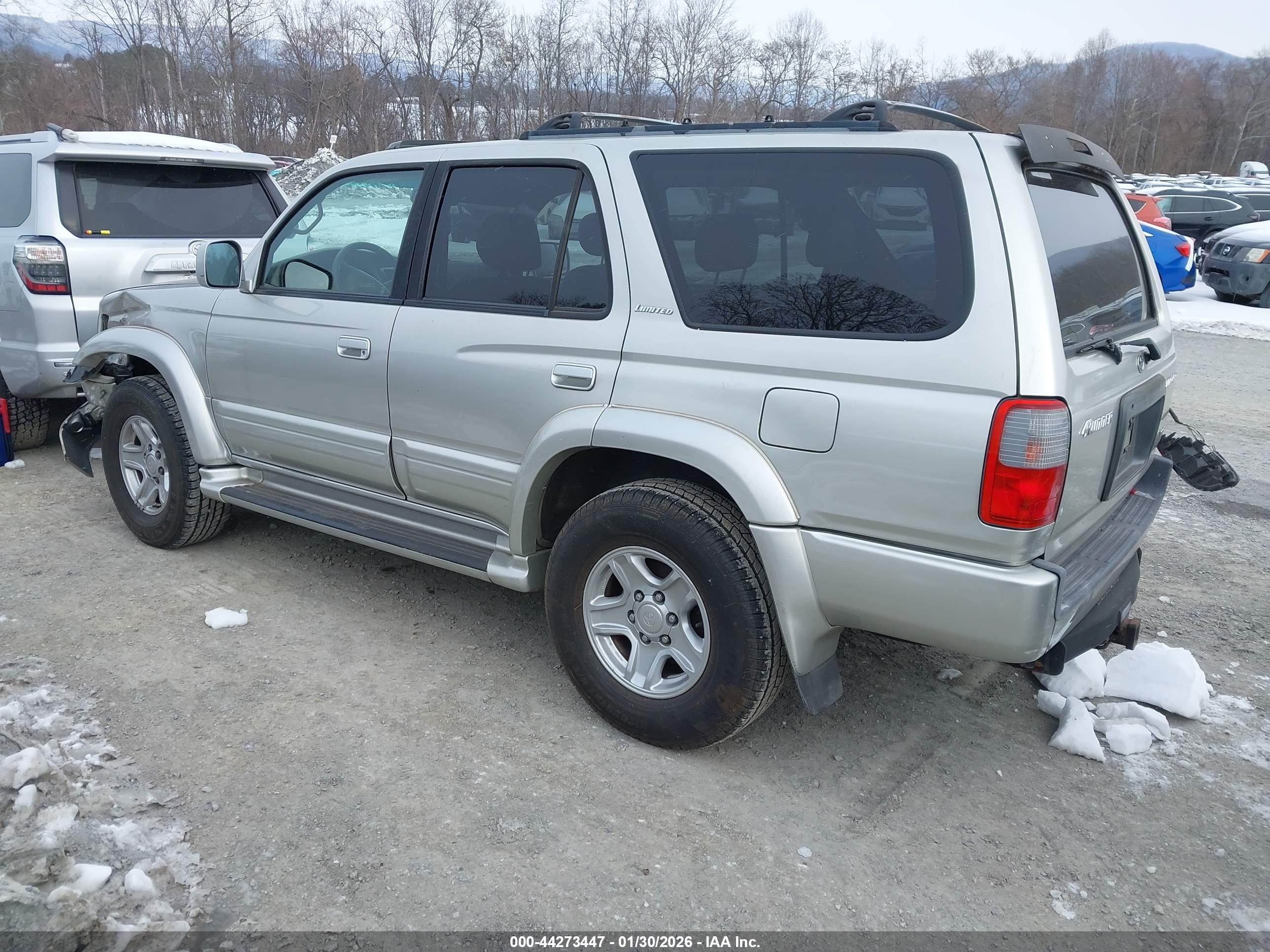 TOYOTA 4RUNNER image 3
