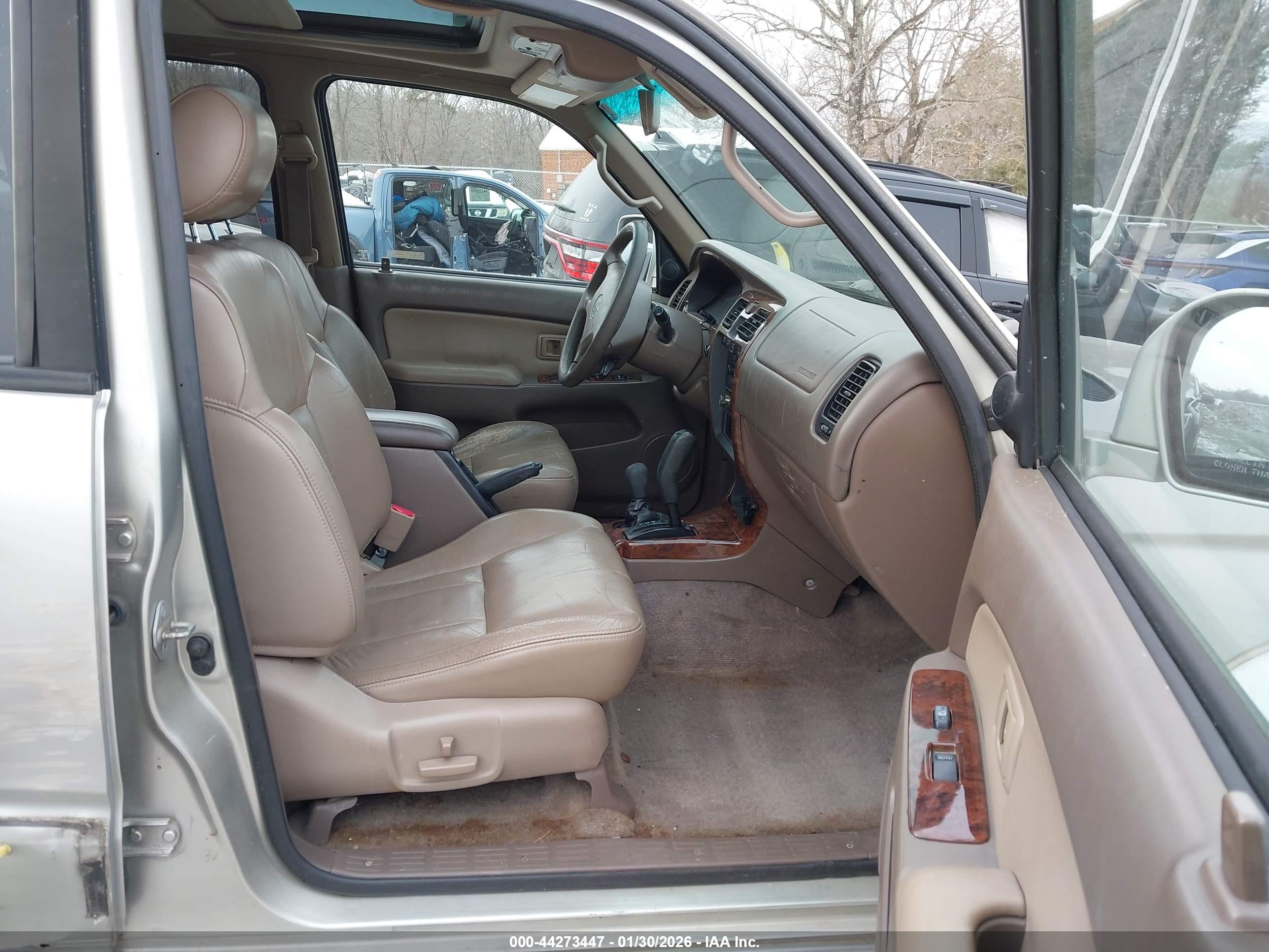 TOYOTA 4RUNNER image 5