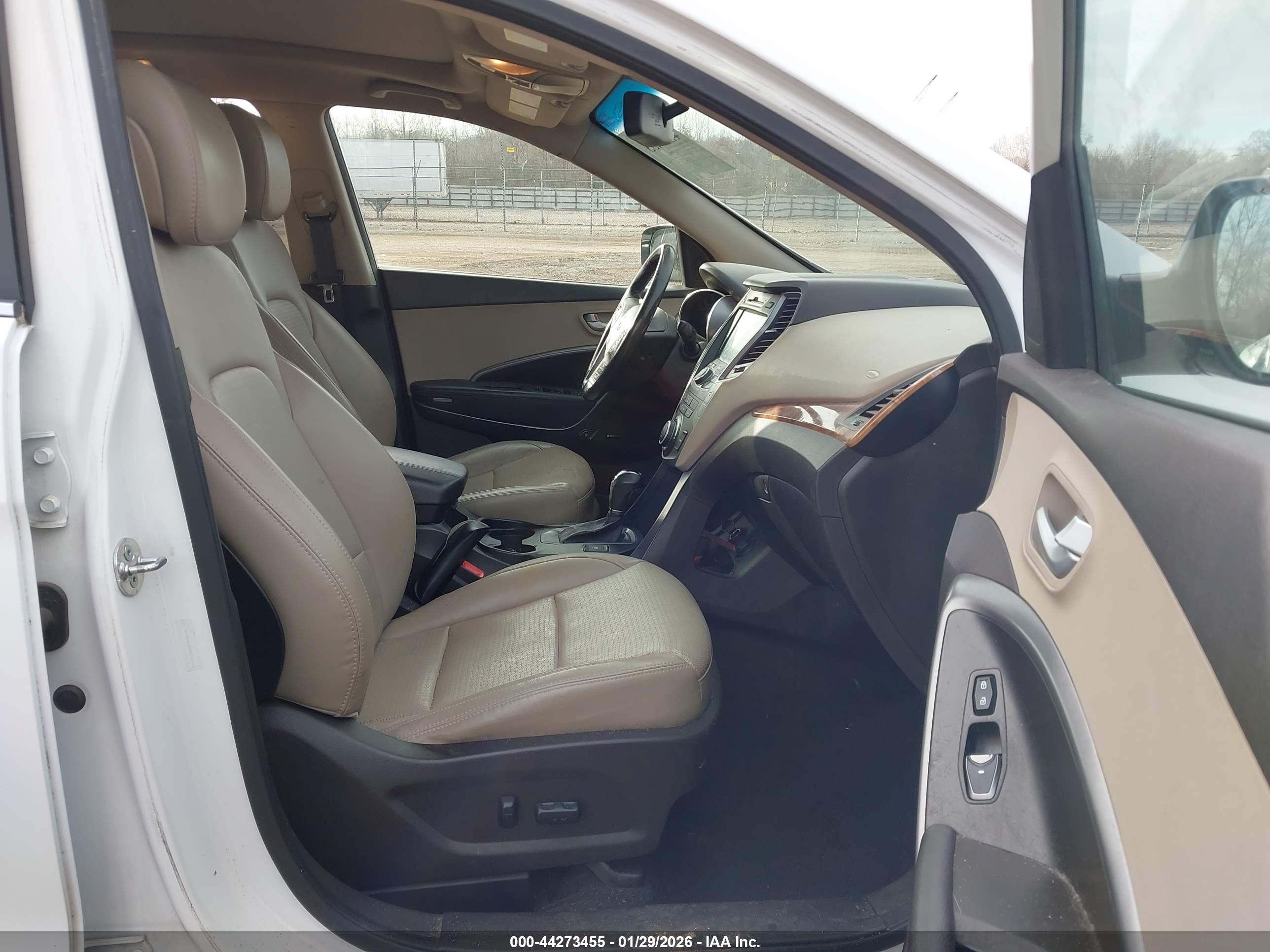 HYUNDAI SANTA image 5