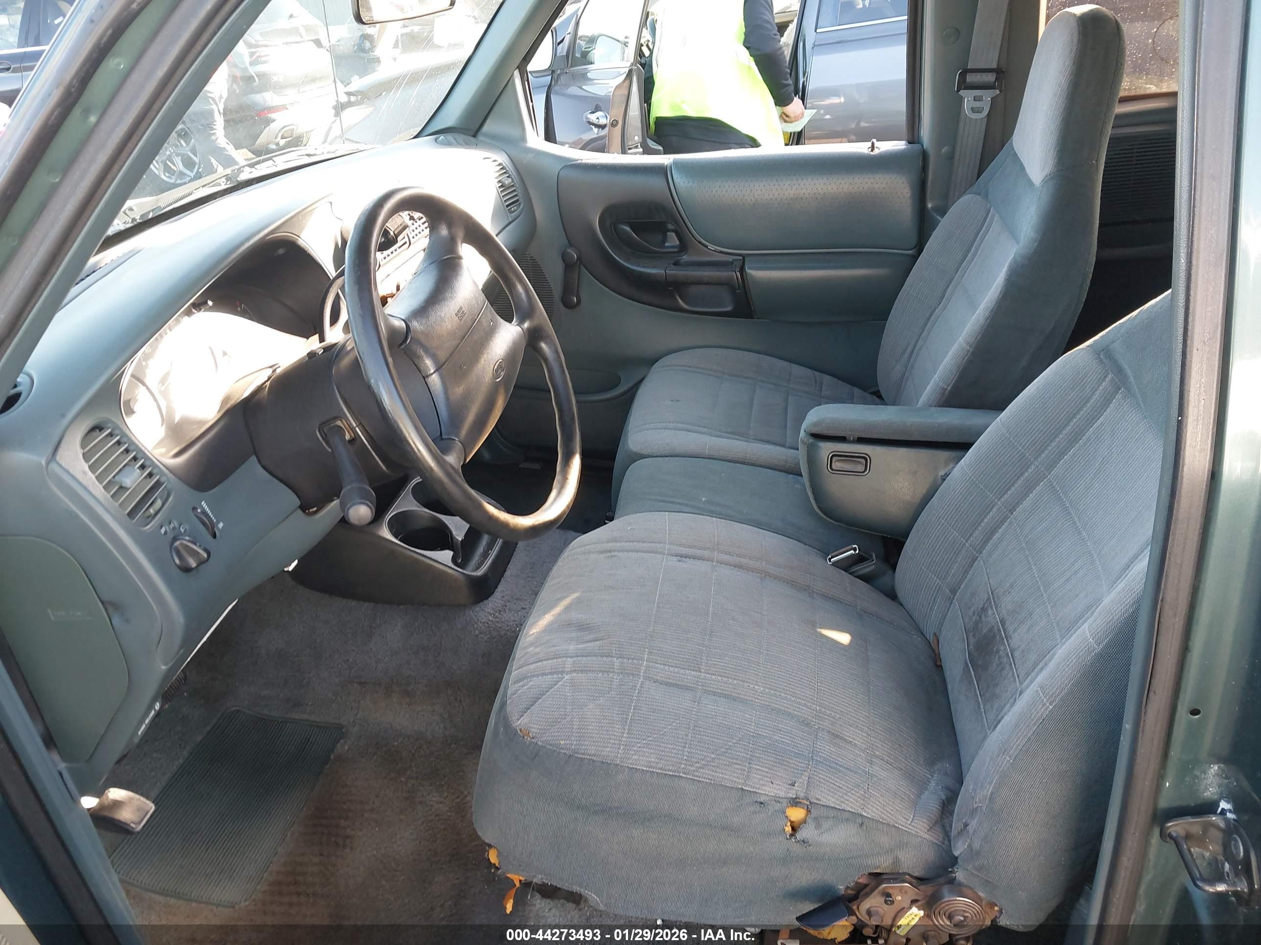 FORD RANGER image 5