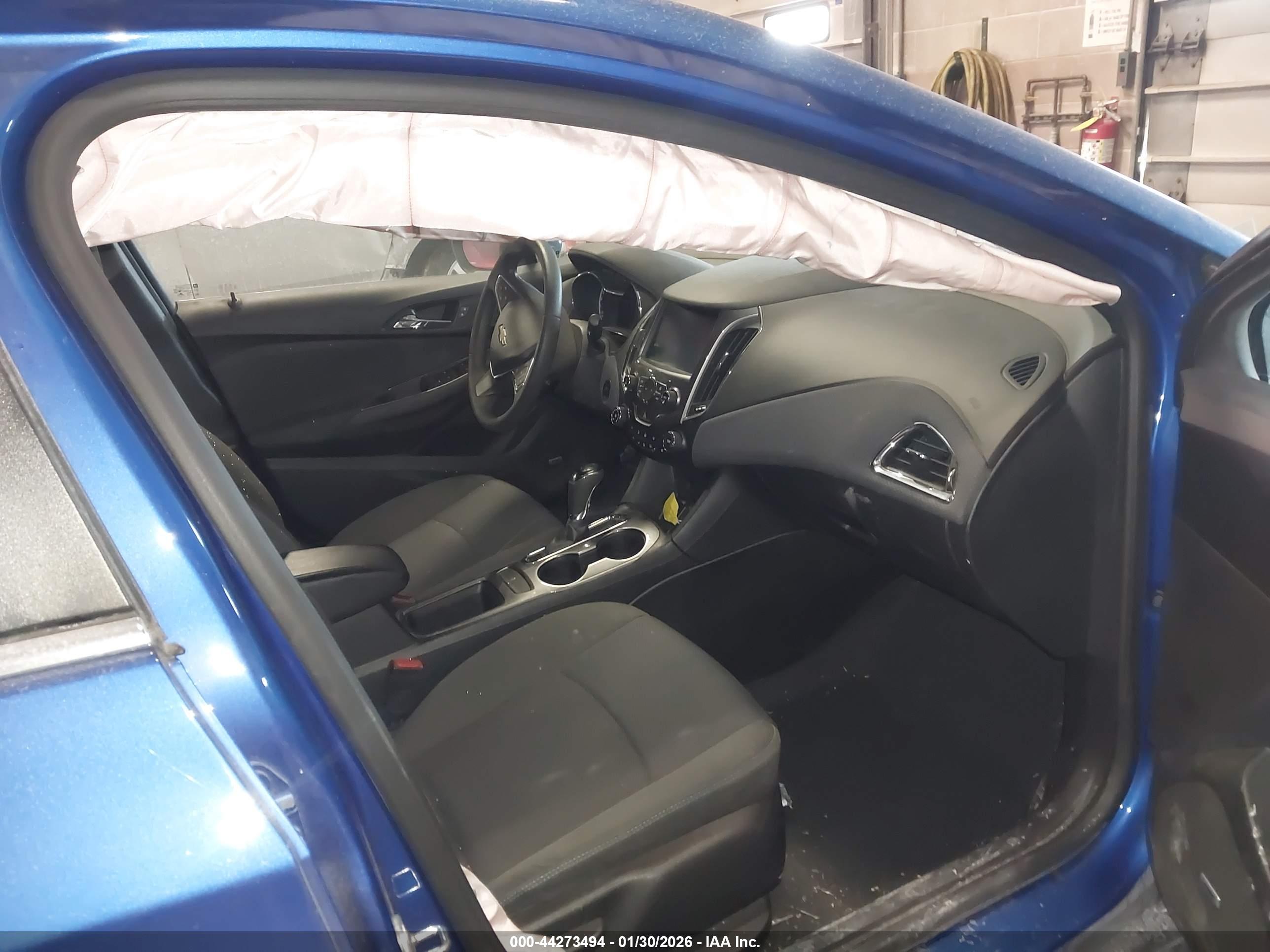 CHEVROLET CRUZE image 5
