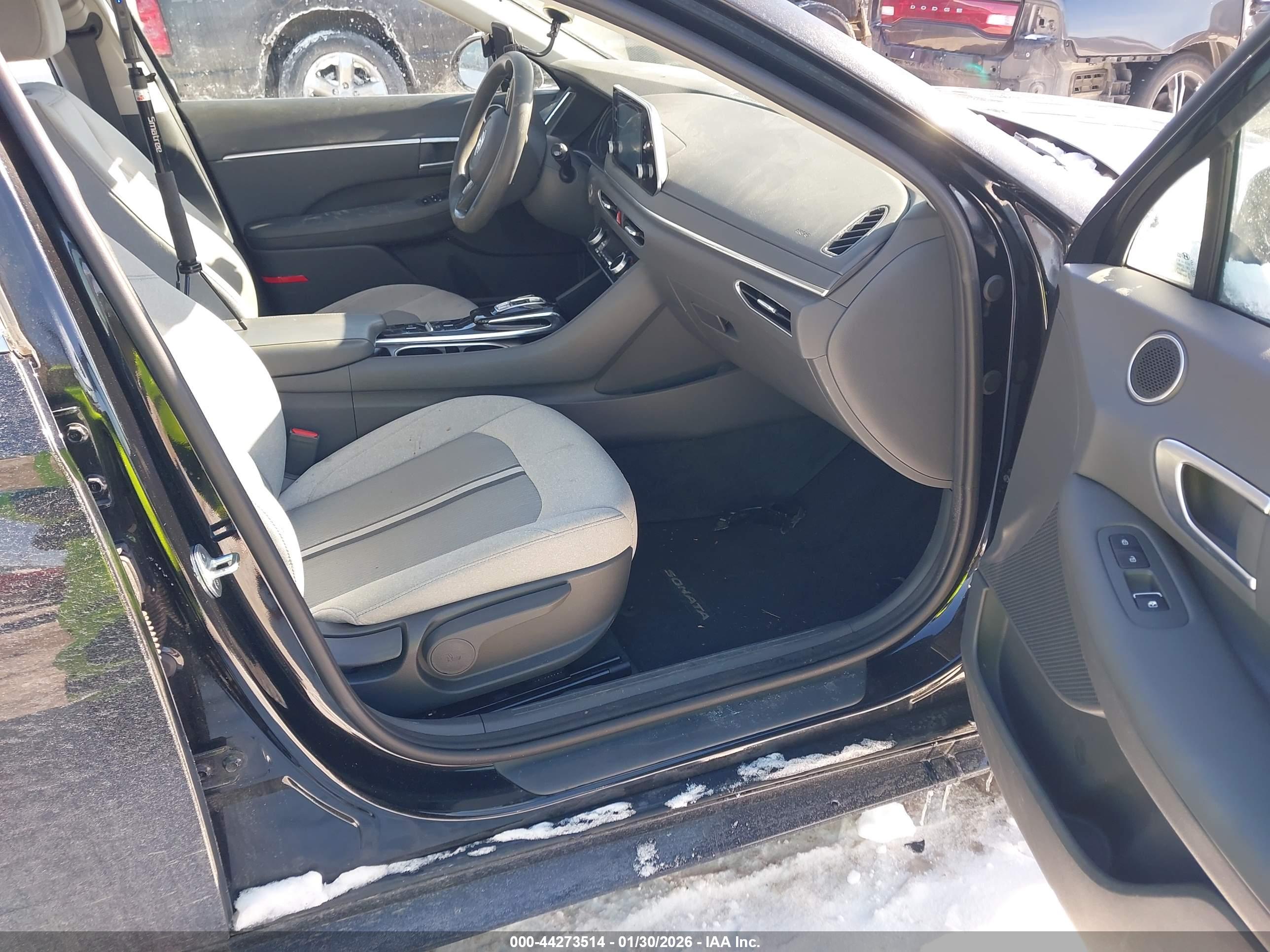 HYUNDAI SONATA image 5