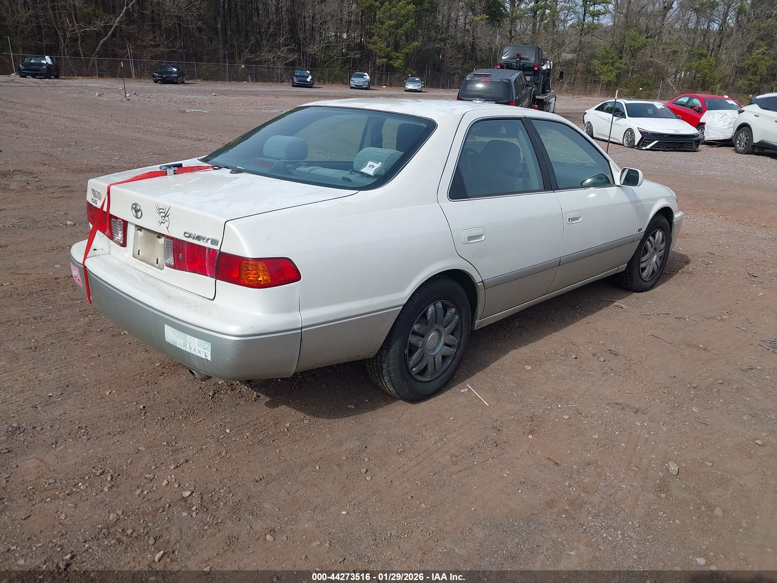 TOYOTA CAMRY image 4
