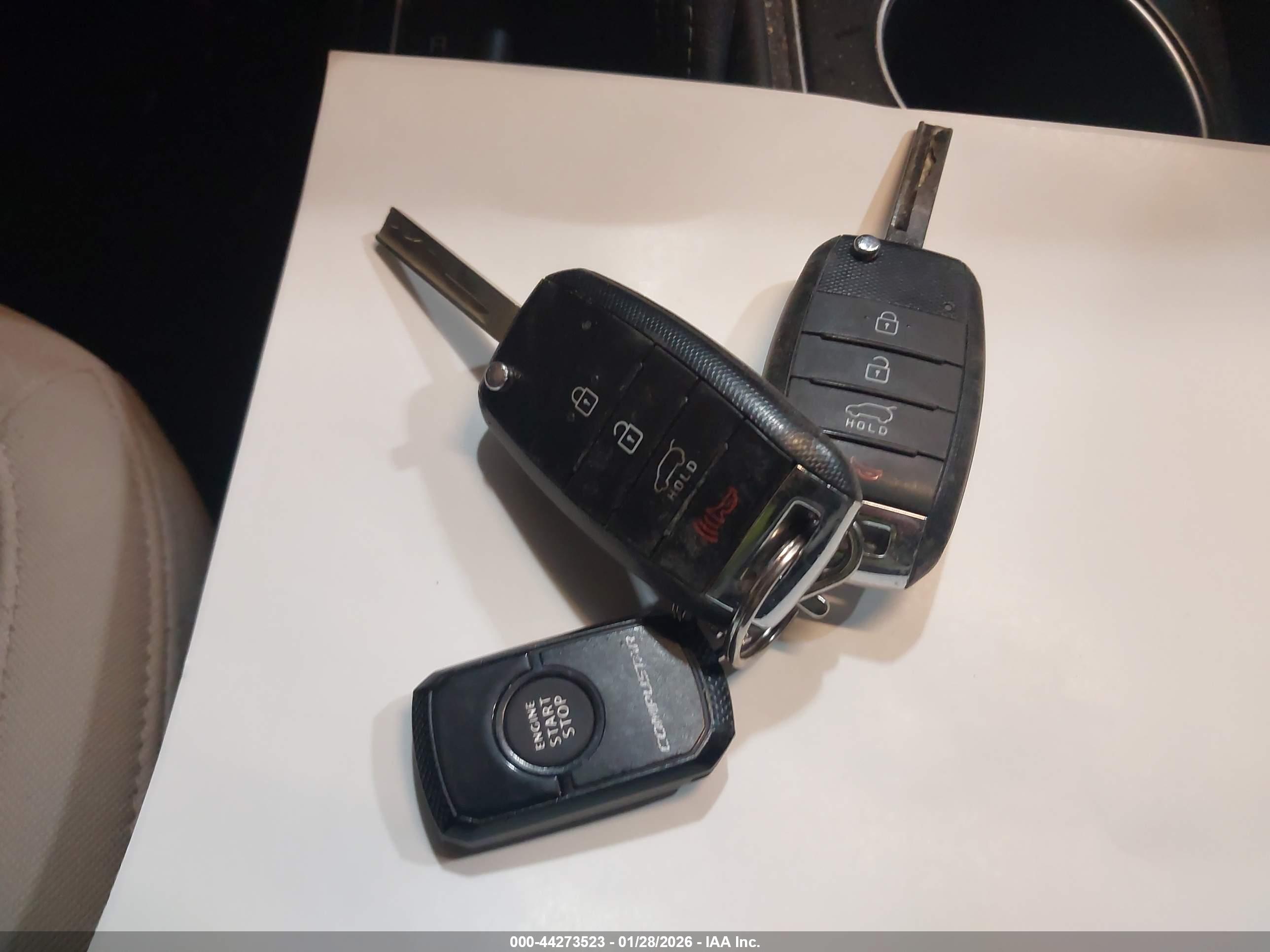 KIA SORENTO image 11