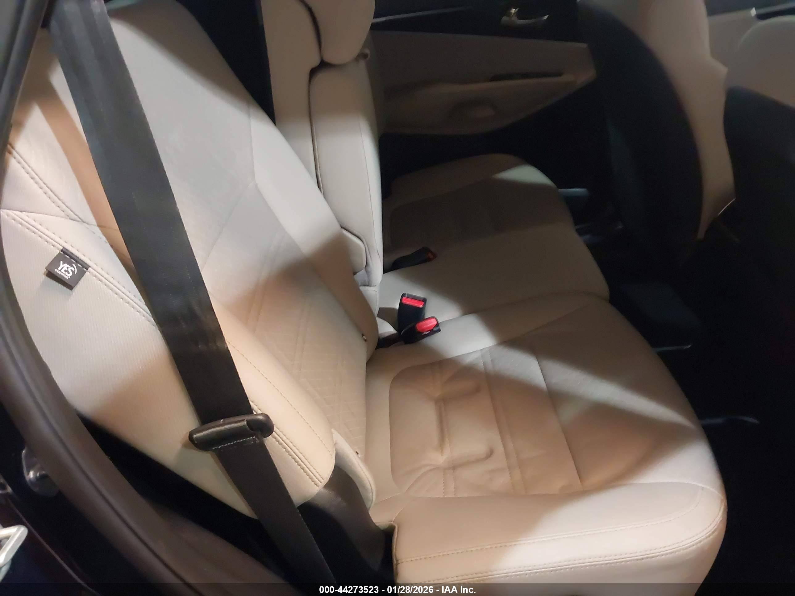 KIA SORENTO image 8