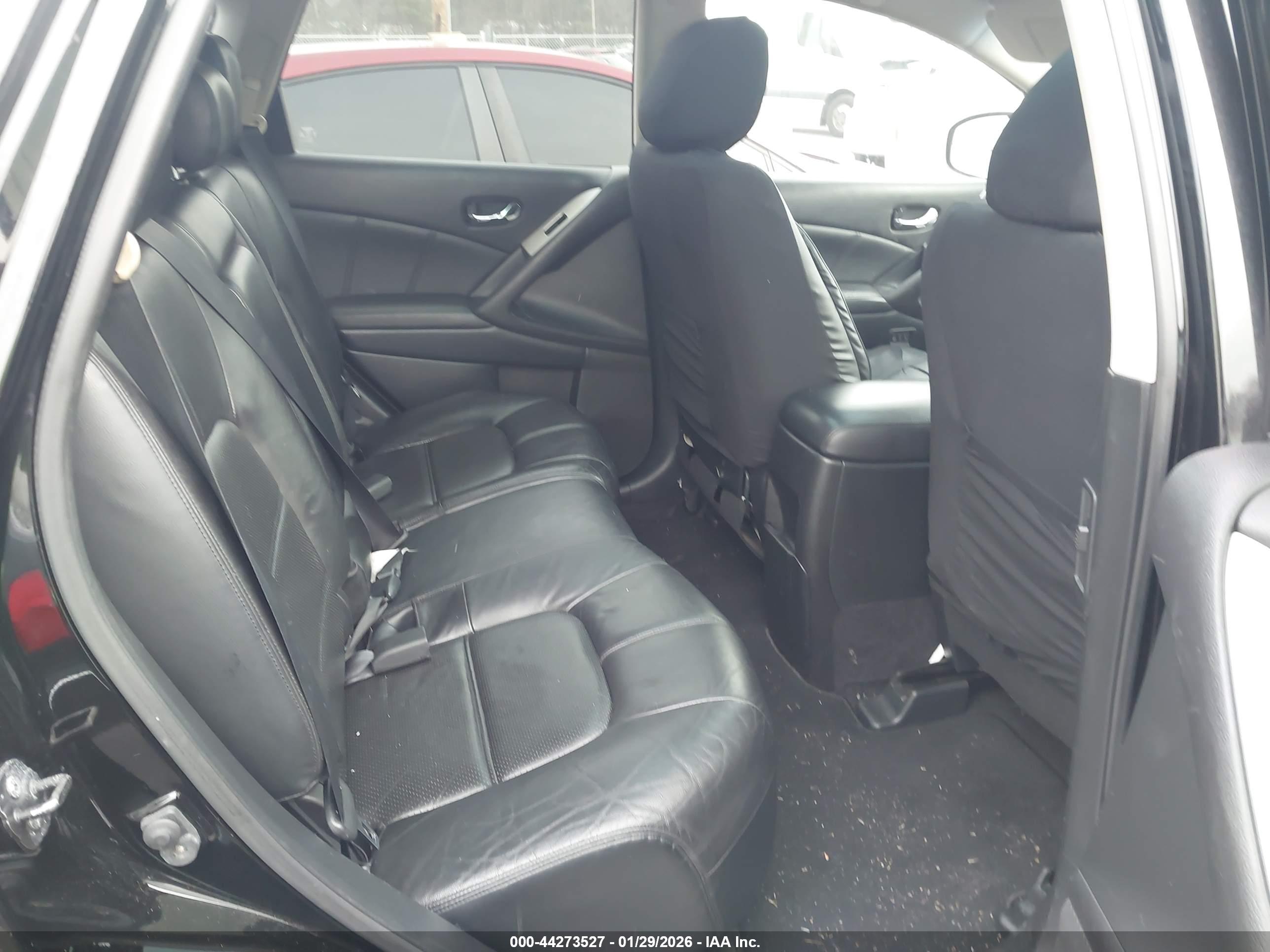 NISSAN MURANO image 8